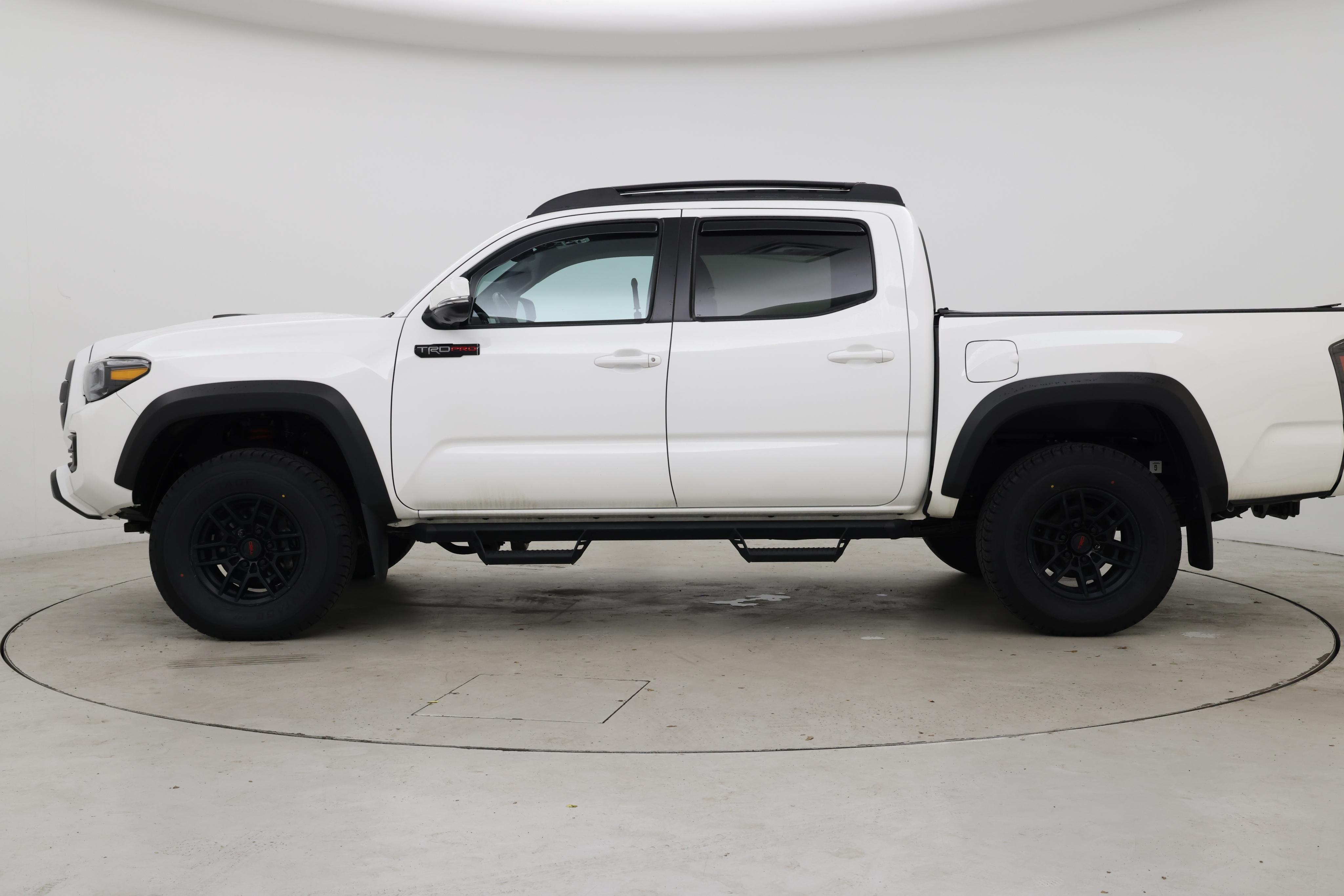 Thumbnail: 2021 Toyota Tacoma - 3