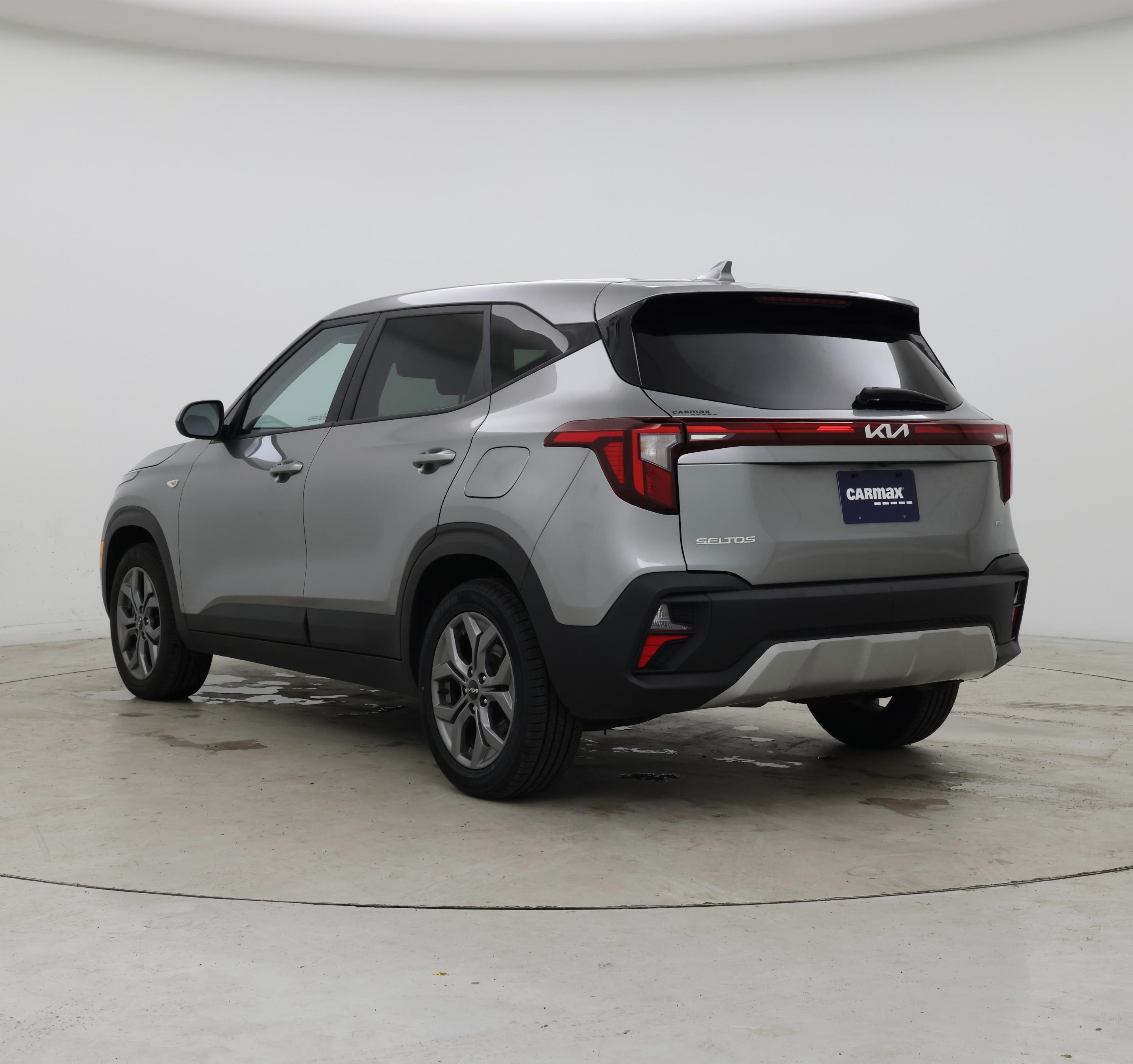 Thumbnail: 2024 Kia Seltos - 2