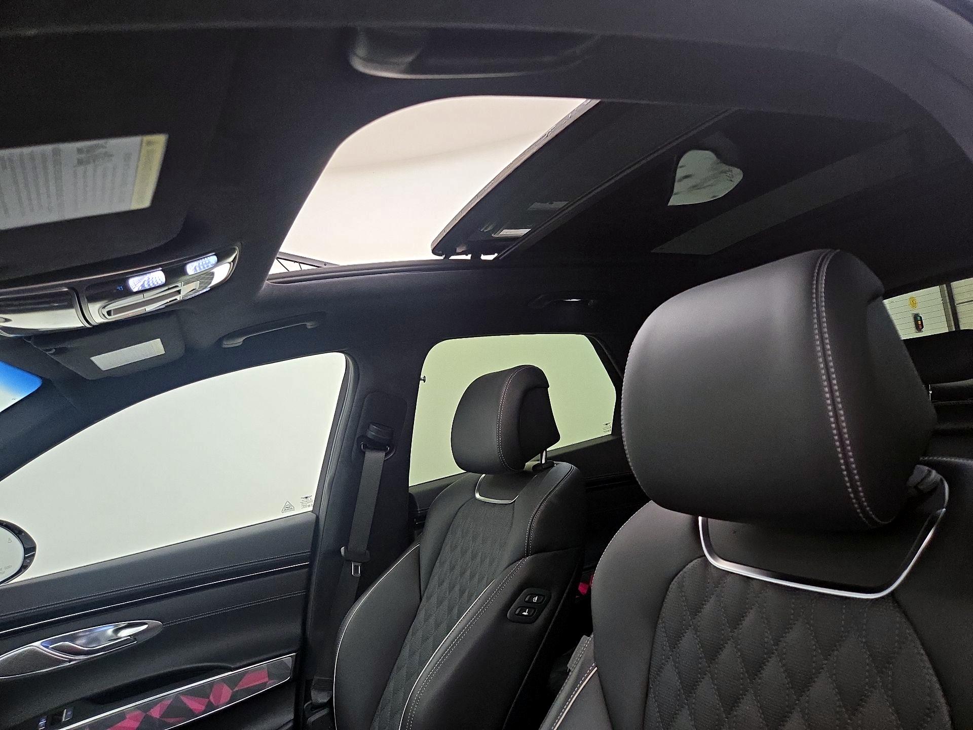 Thumbnail: 2025 Genesis GV70 - 20