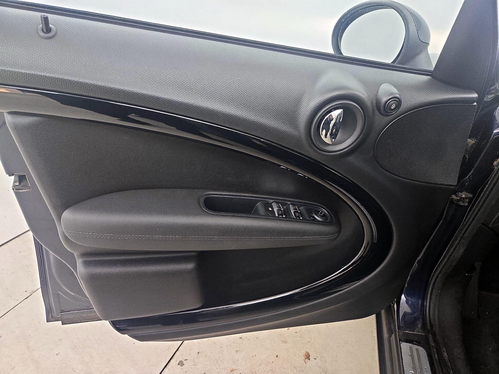 Thumbnail: 2016 MINI Cooper Countryman - 12