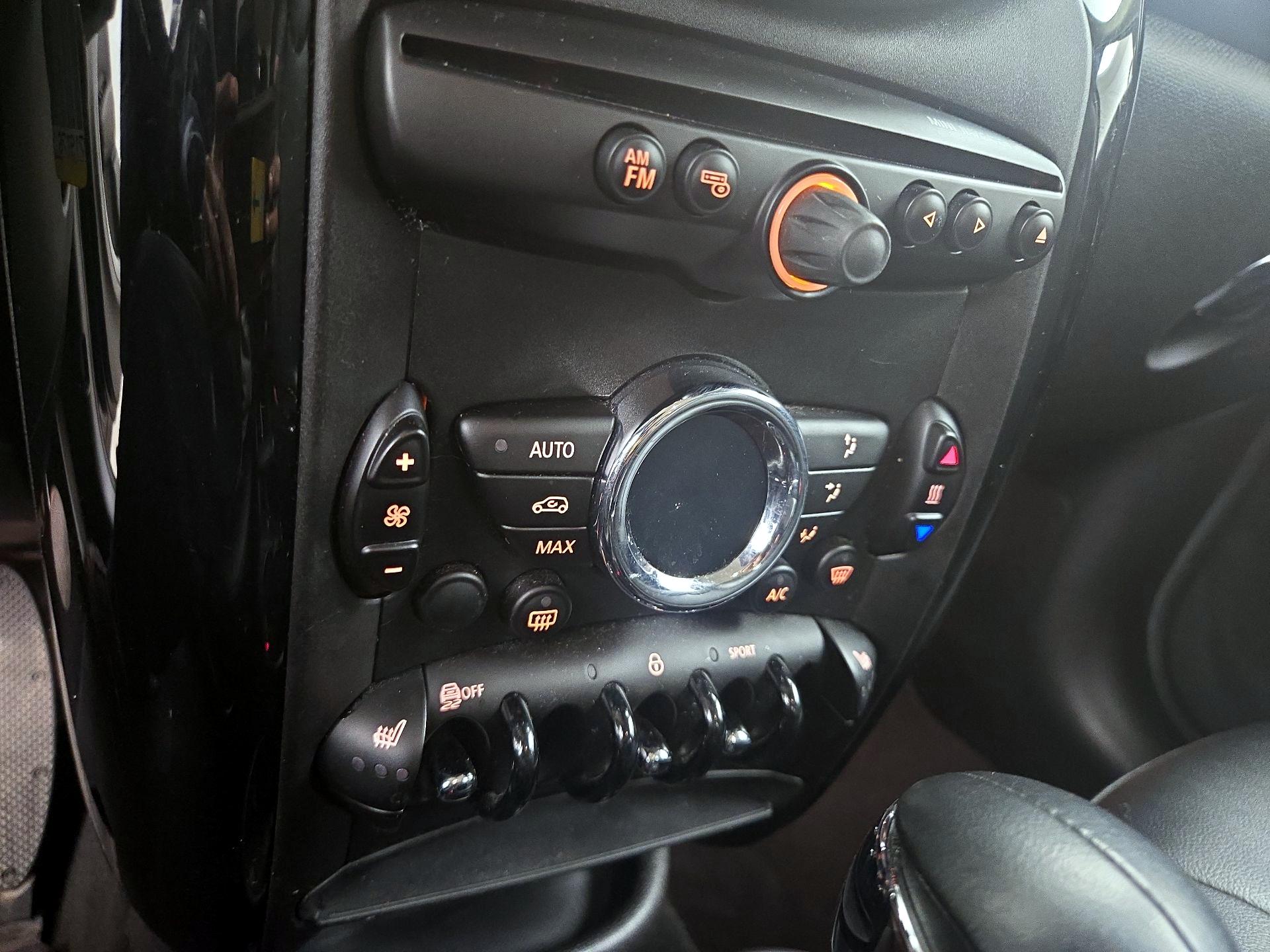 Thumbnail: 2016 MINI Cooper Countryman - 14