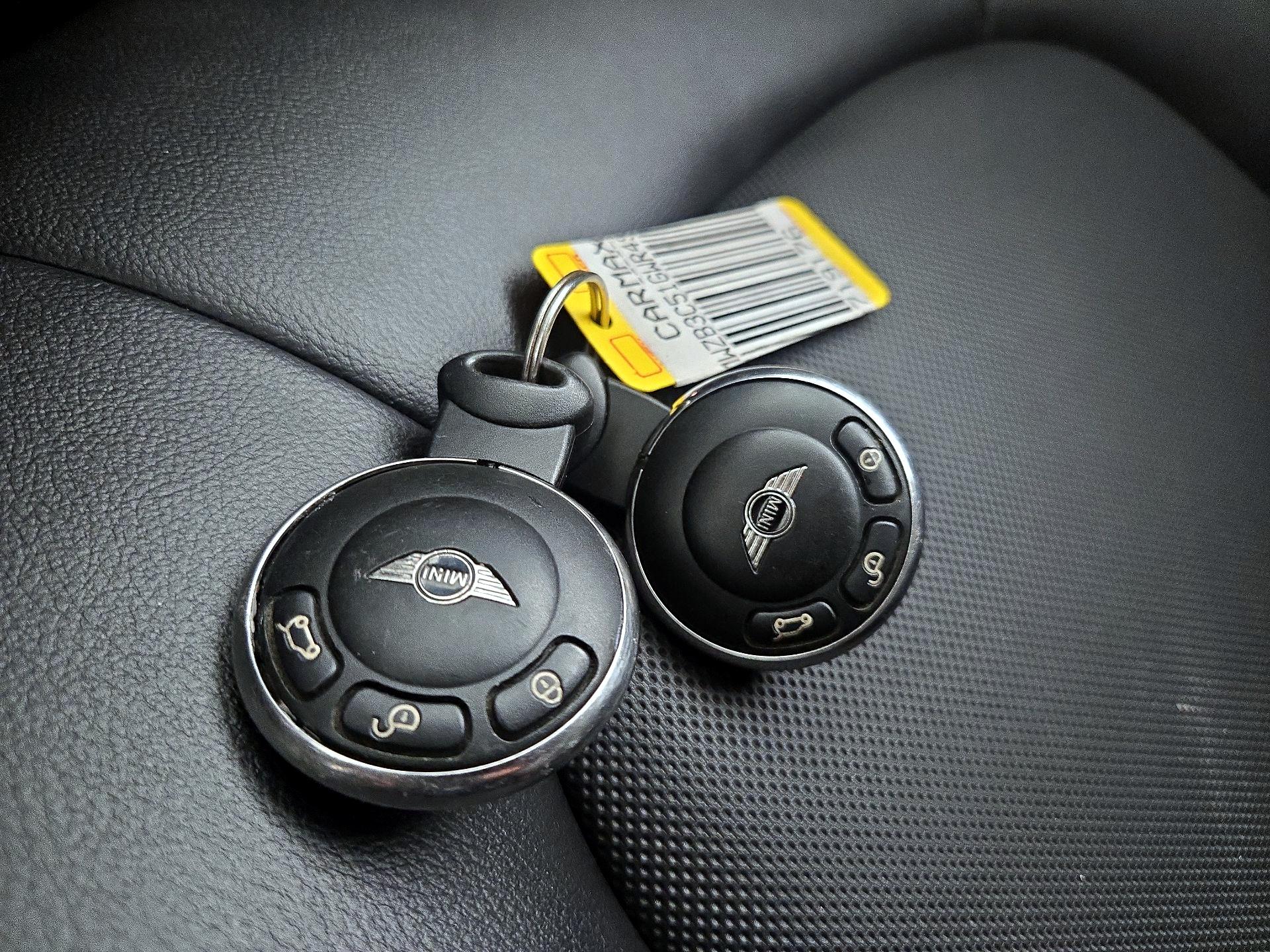 Thumbnail: 2016 MINI Cooper Countryman - 20