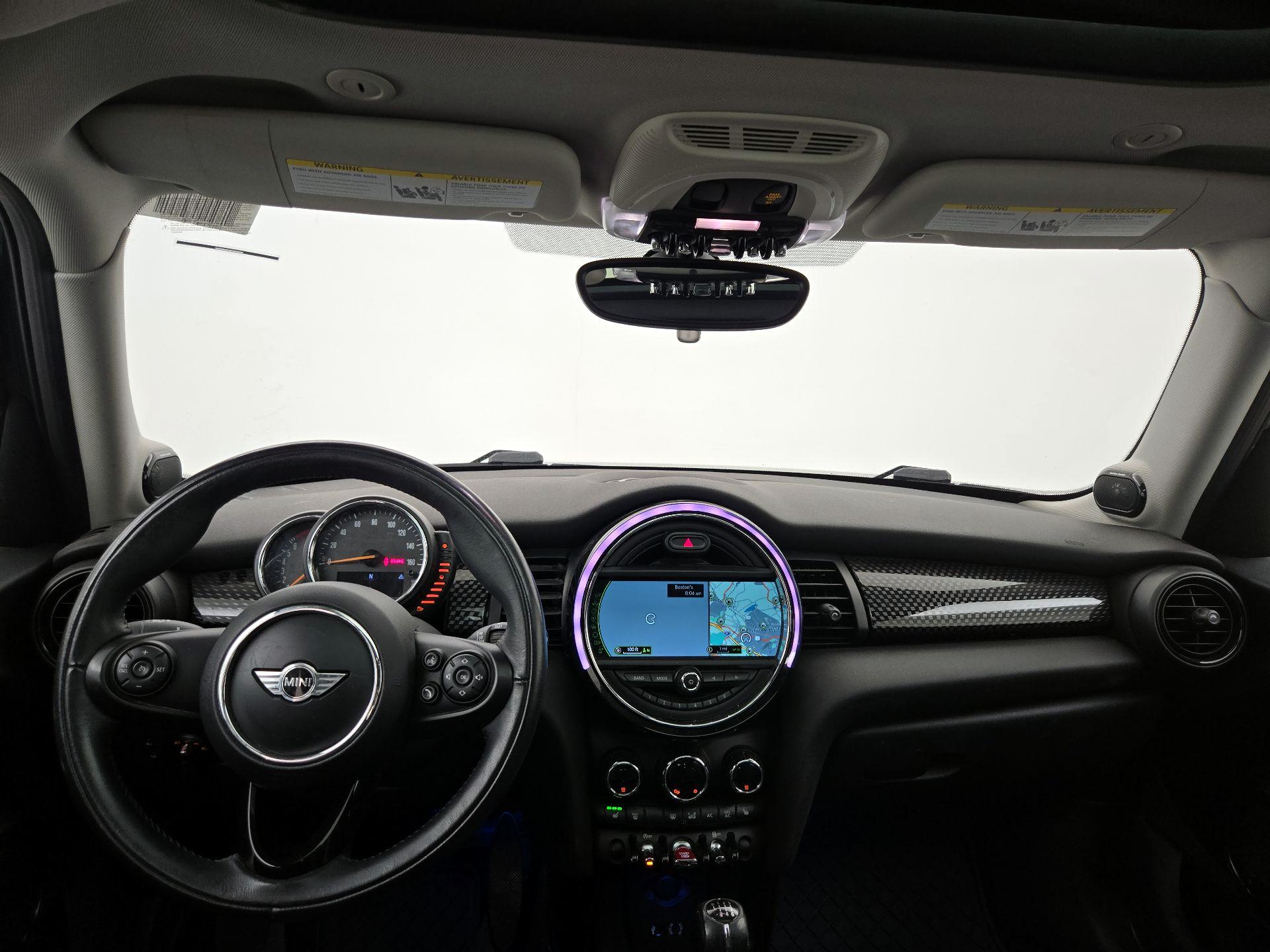 Thumbnail: 2016 MINI Cooper Hardtop - 9