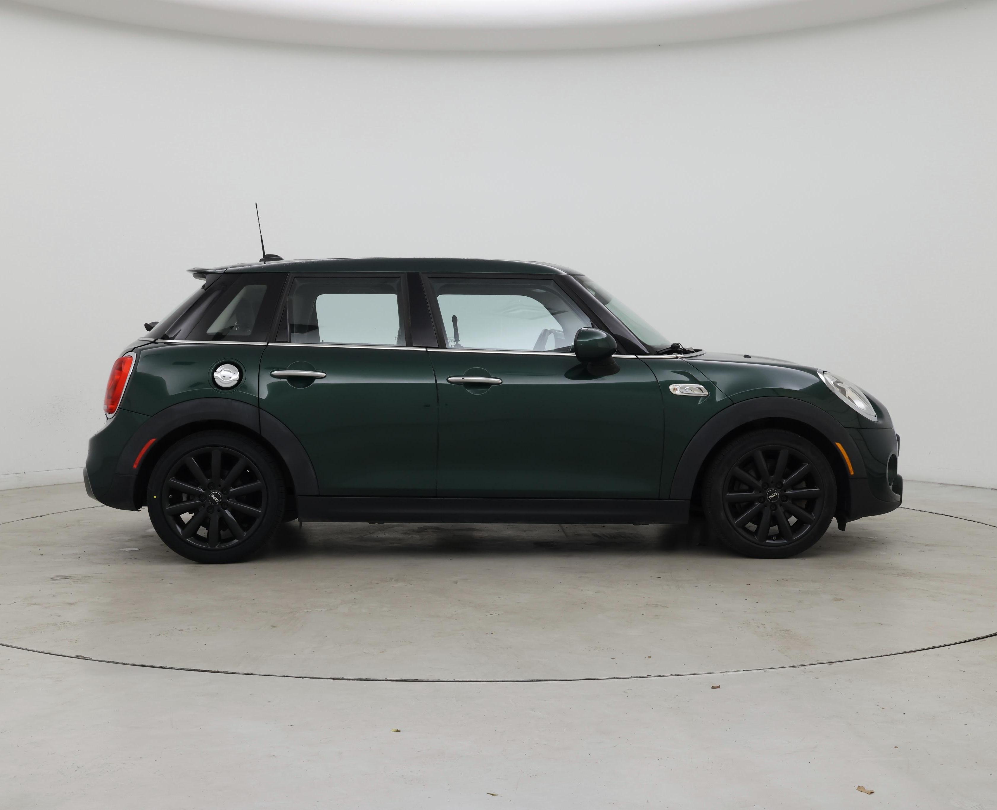 Thumbnail: 2016 MINI Cooper Hardtop - 7