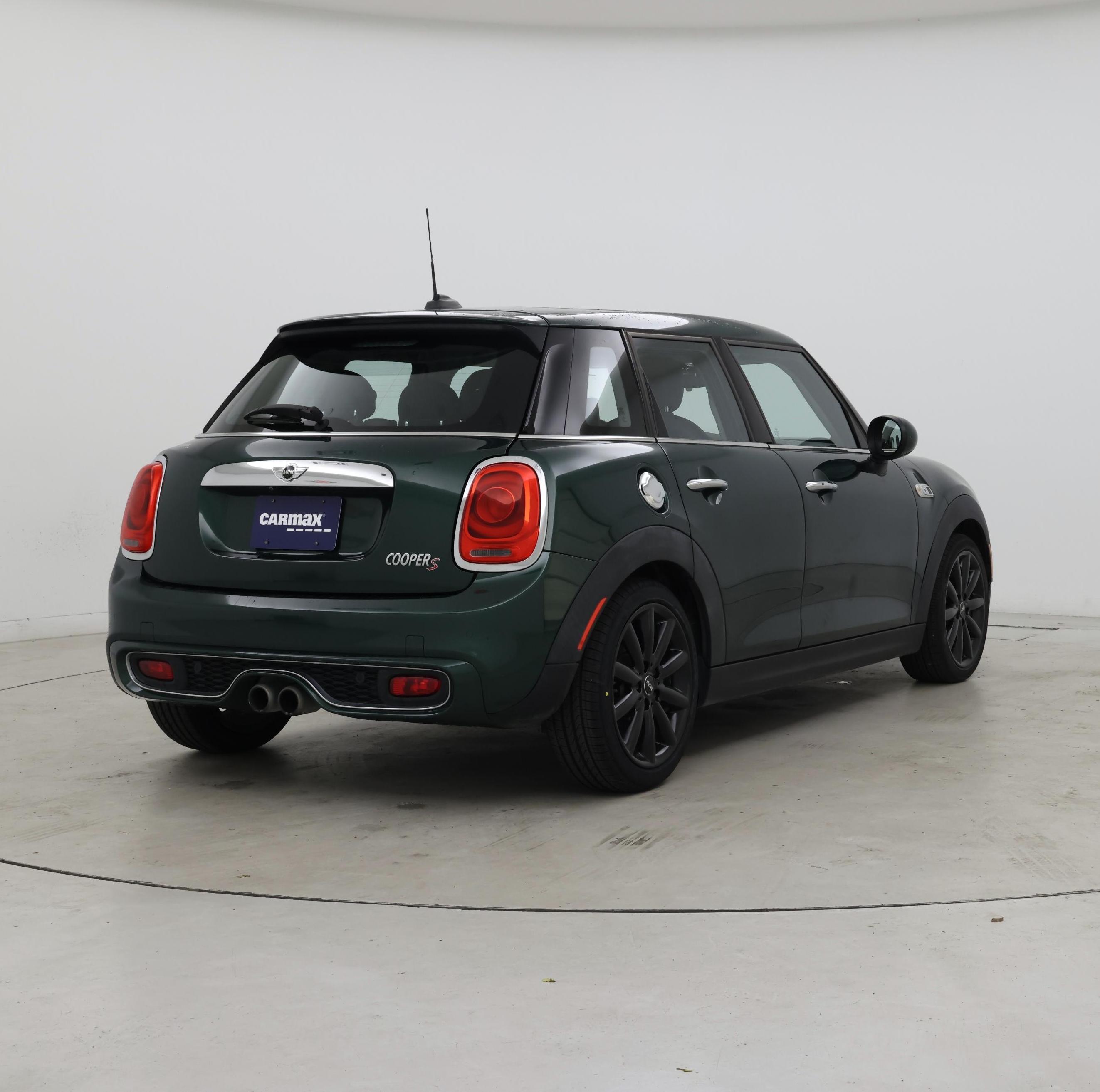 Thumbnail: 2016 MINI Cooper Hardtop - 8