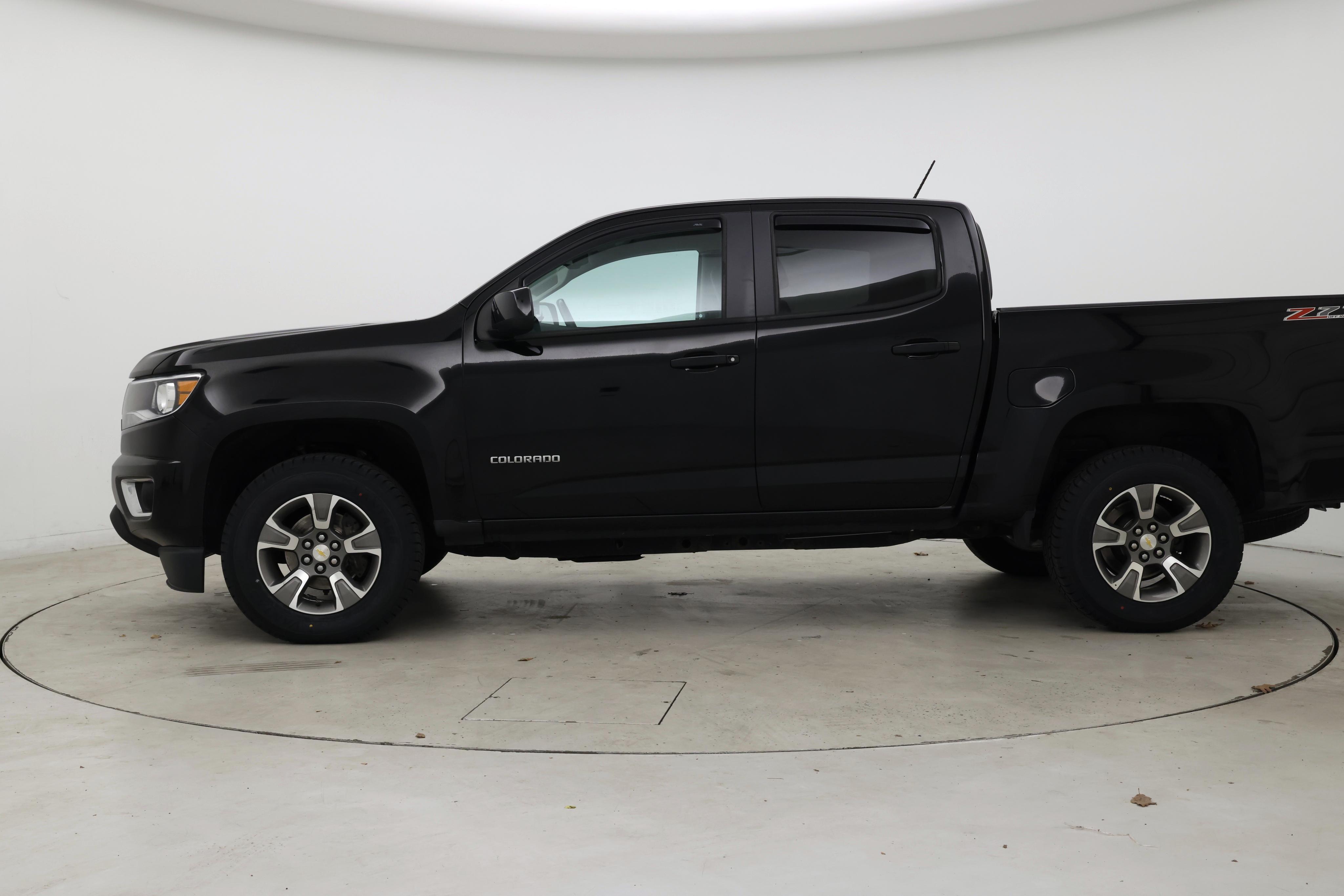 Thumbnail: 2018 Chevrolet Colorado - 3