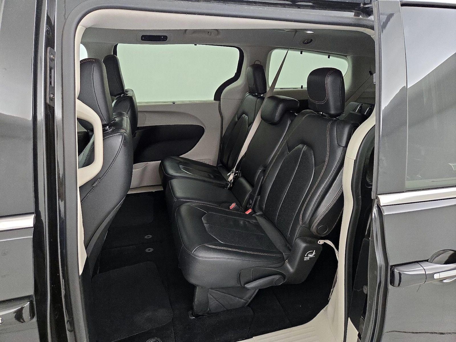2018 Chrysler Pacifica Touring L - Photo 20