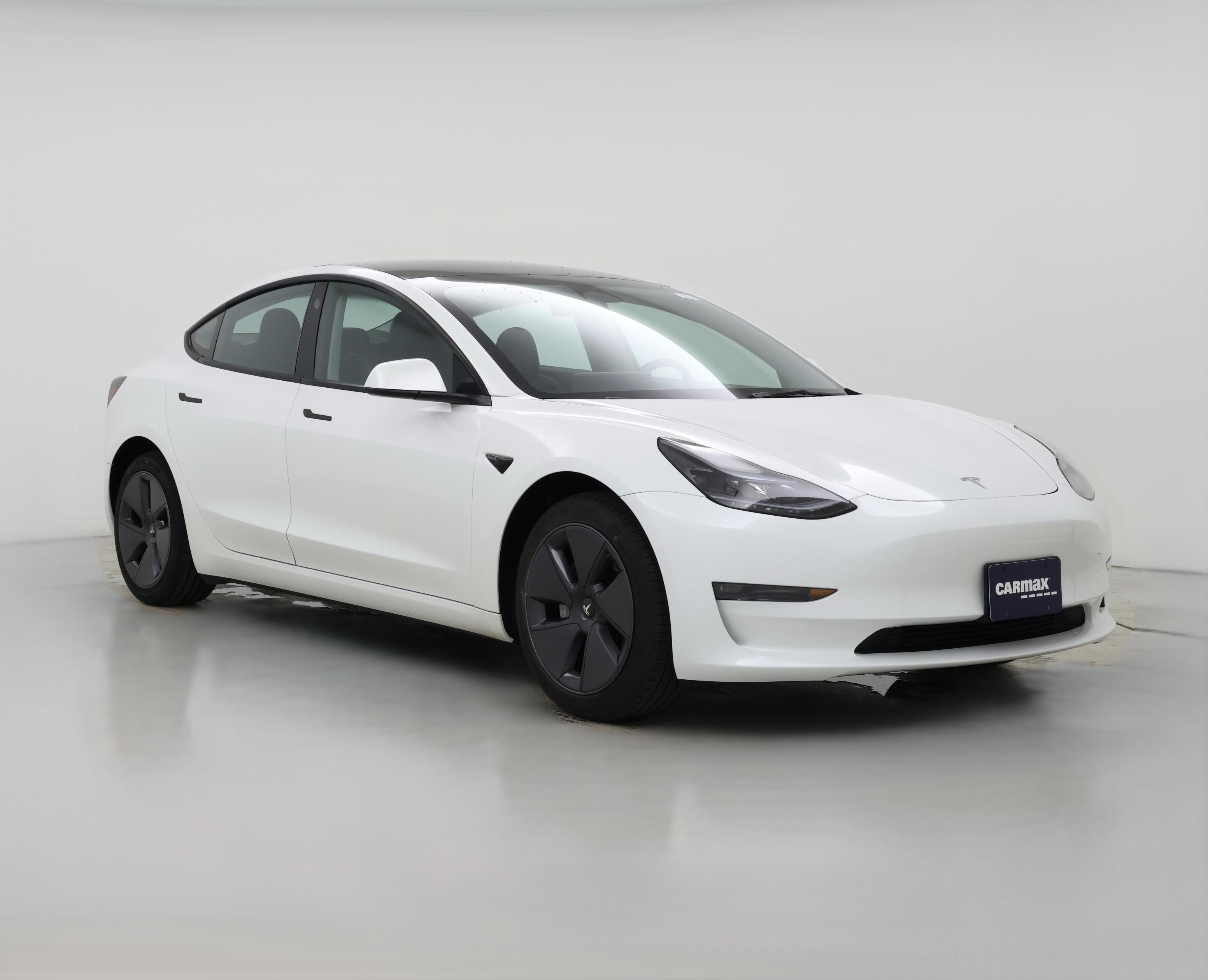 Thumbnail: 2023 Tesla Model 3 - 1