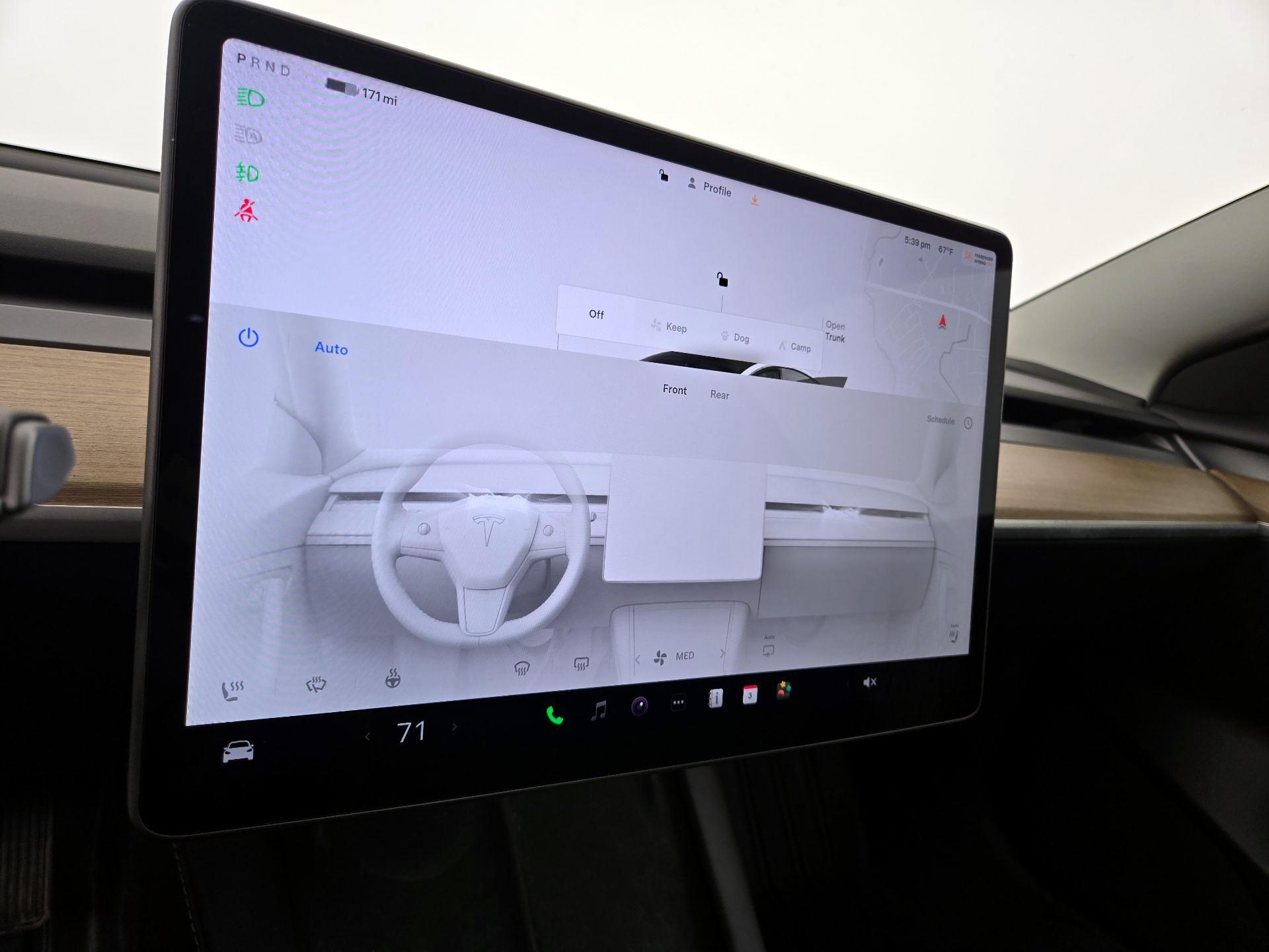 Thumbnail: 2023 Tesla Model 3 - 16