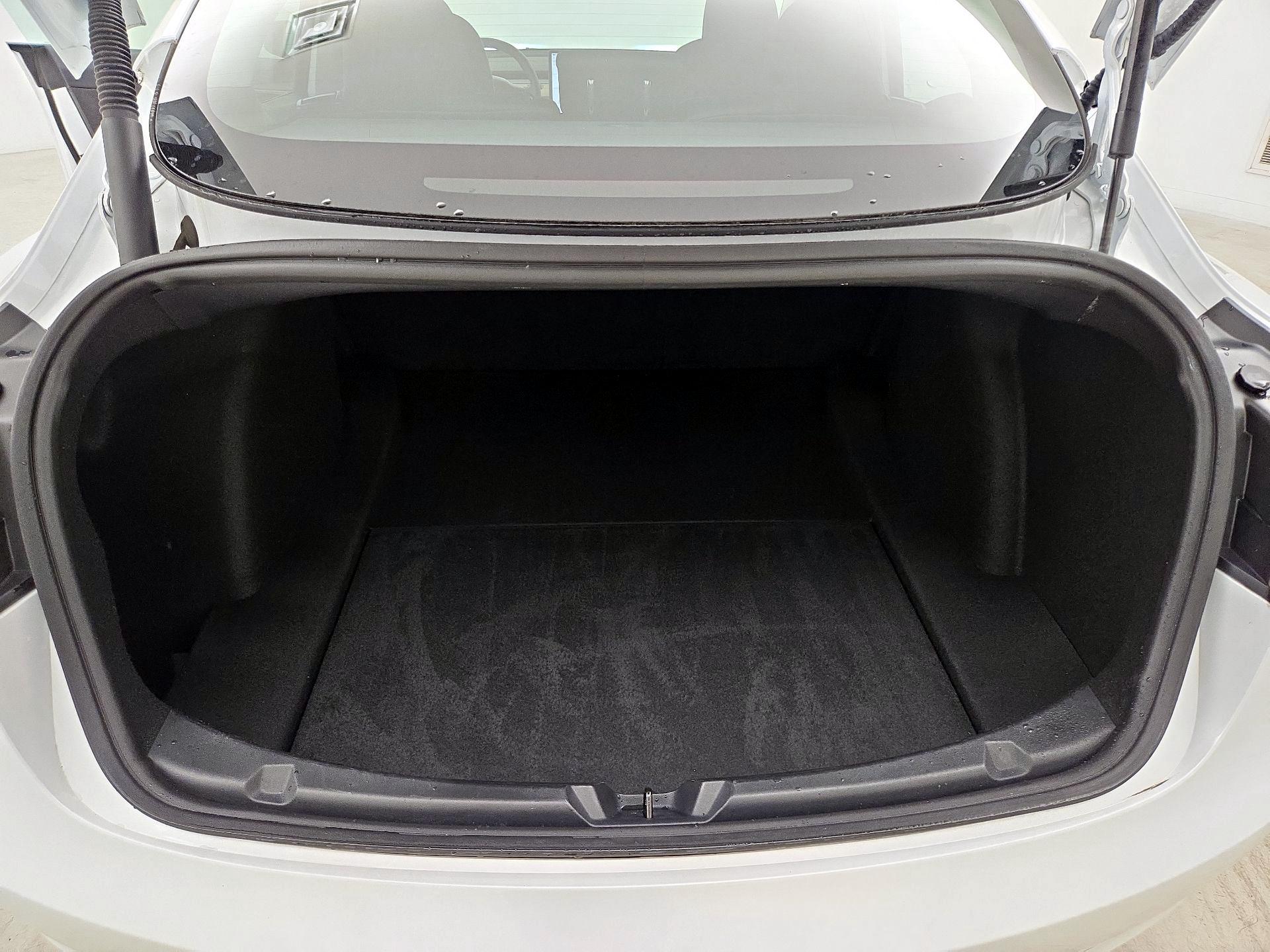 Thumbnail: 2023 Tesla Model 3 - 20