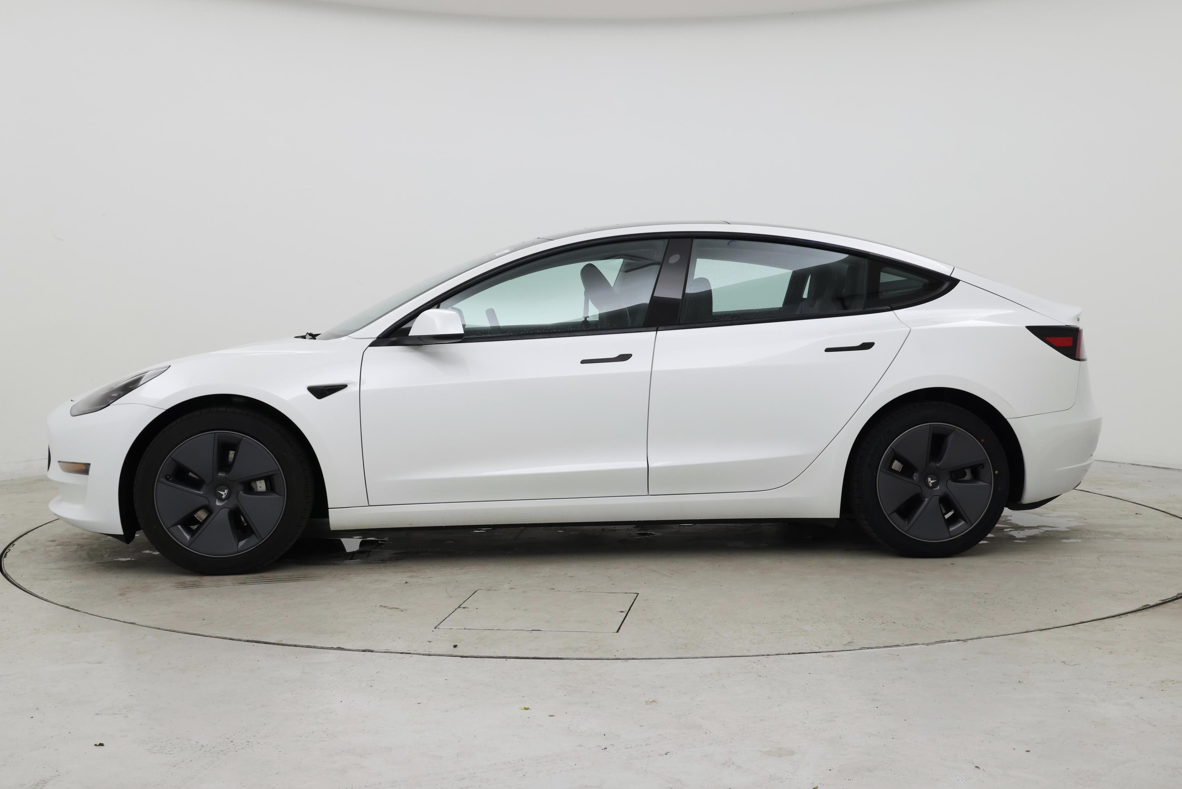 Thumbnail: 2023 Tesla Model 3 - 3