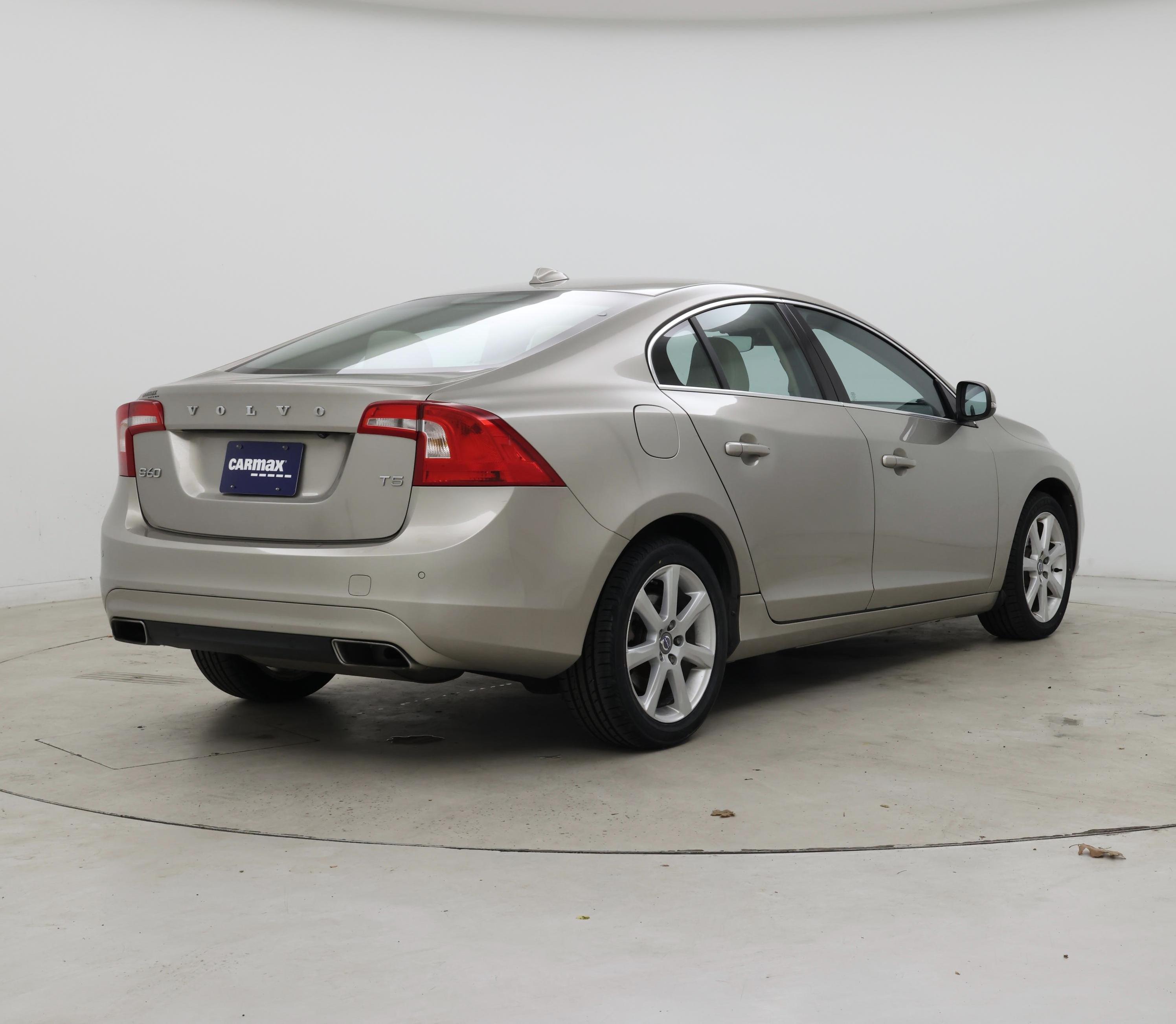 Thumbnail: 2016 Volvo S60 - 8