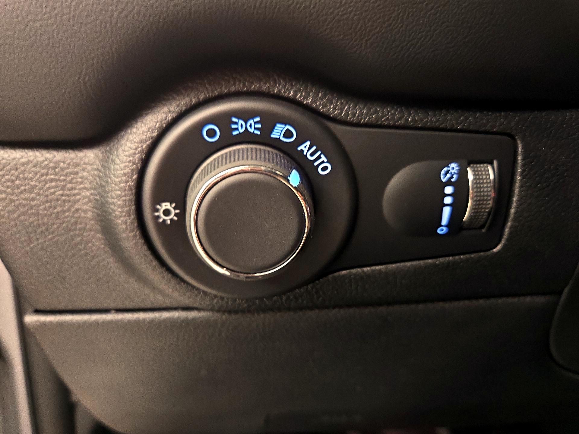 Thumbnail: 2025 Dodge Durango - 13