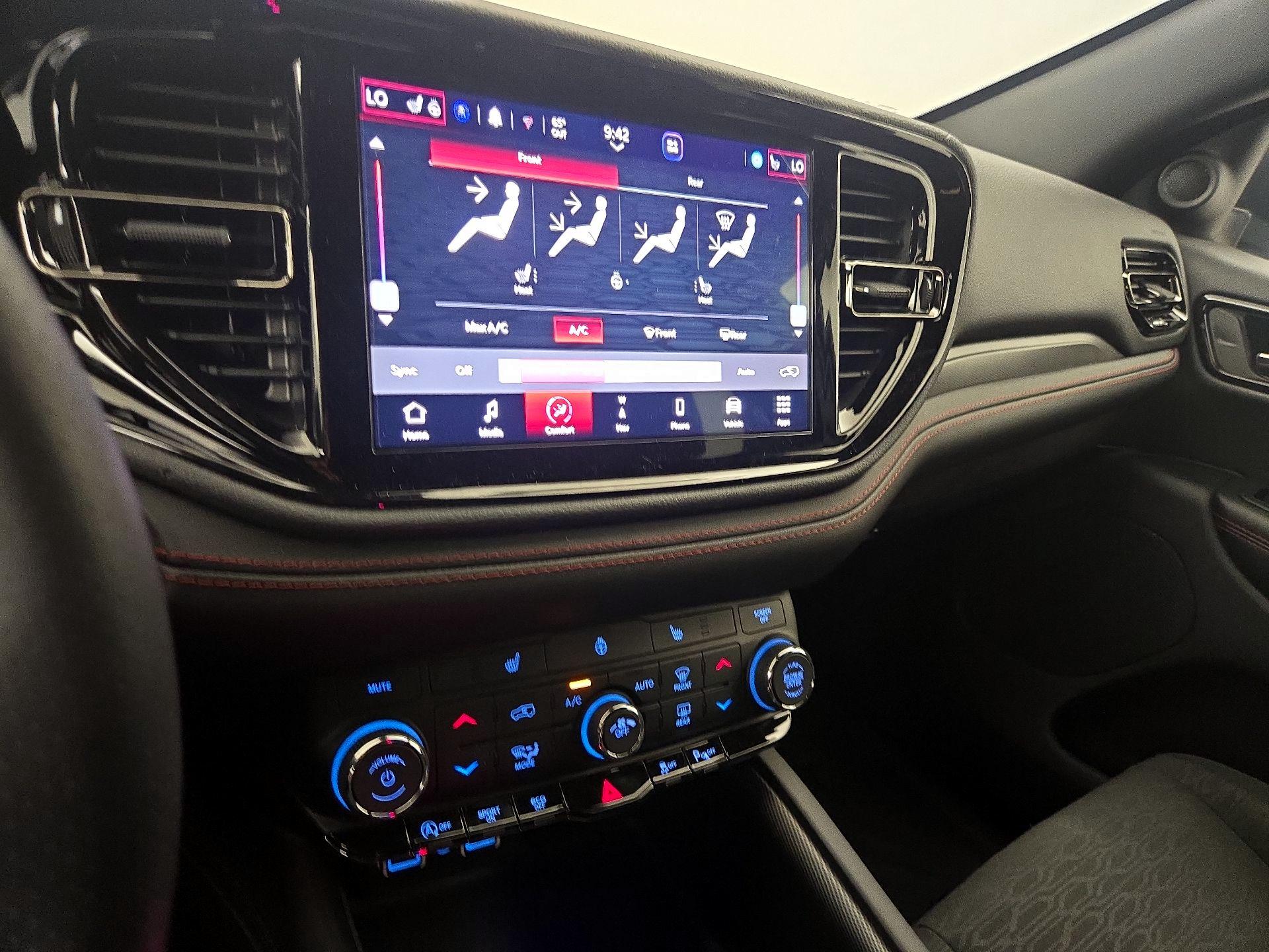 Thumbnail: 2025 Dodge Durango - 17