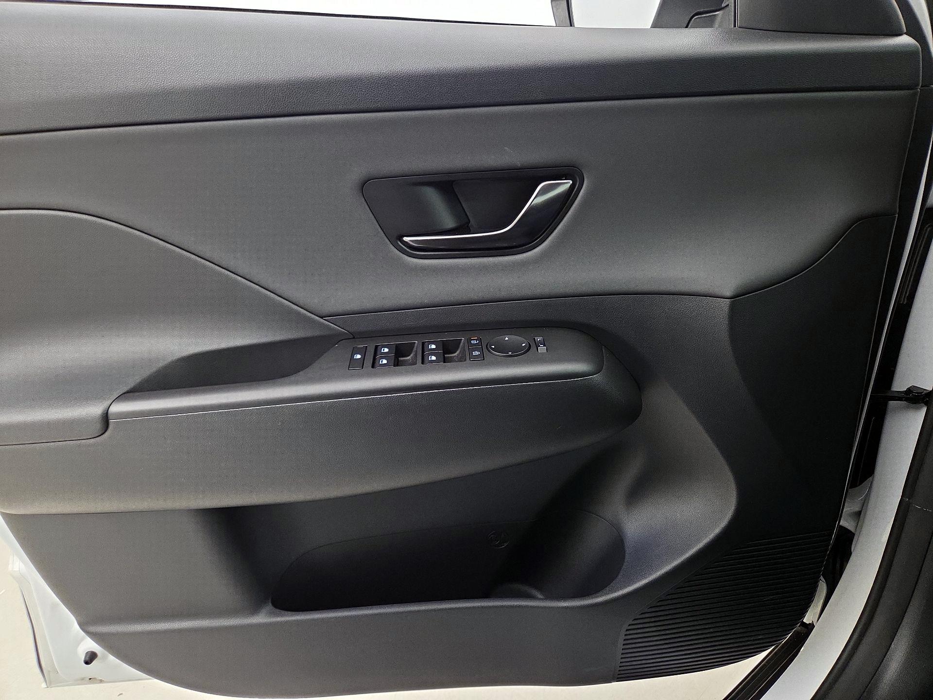 Thumbnail: 2025 Hyundai Kona - 12