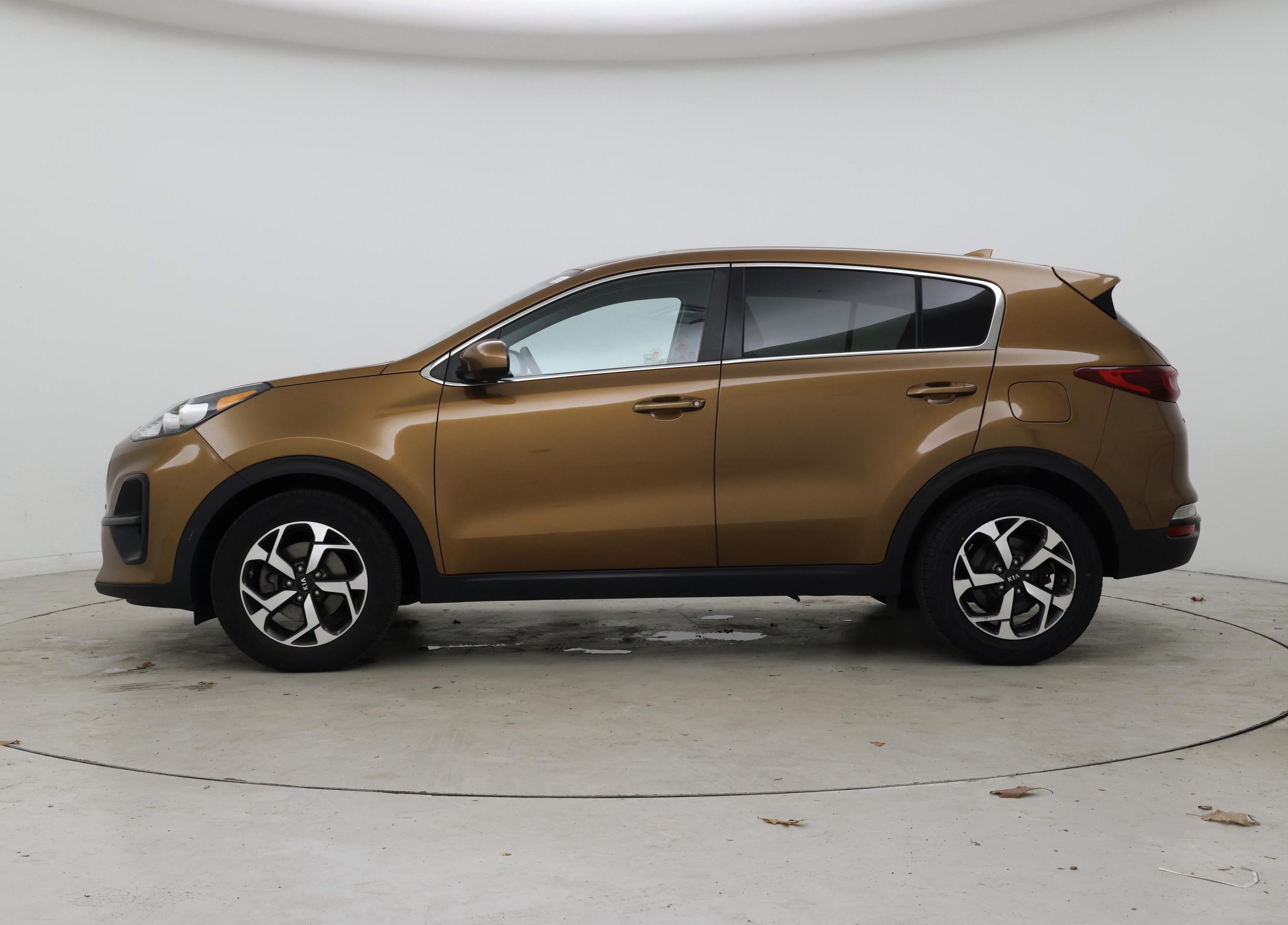 Thumbnail: 2020 Kia Sportage - 3