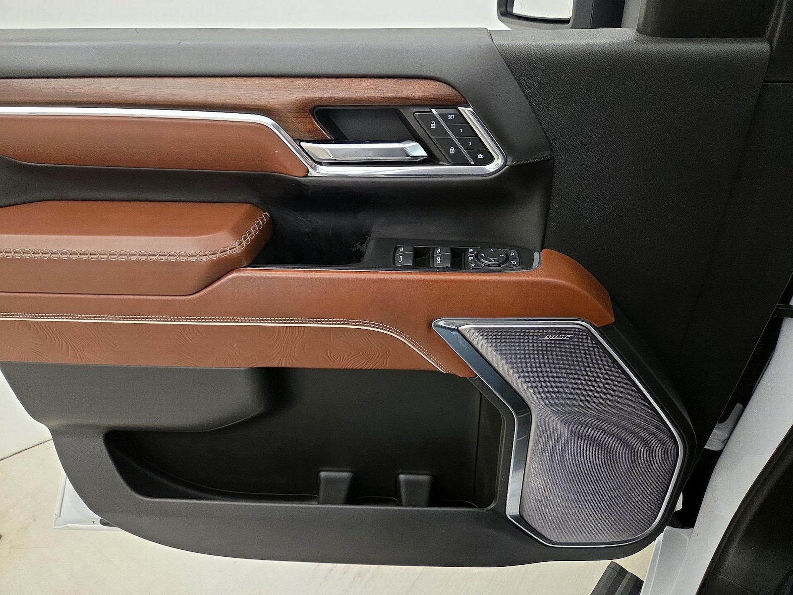 2024 GMC Sierra 3500HD Denali Ultimate - Photo 13