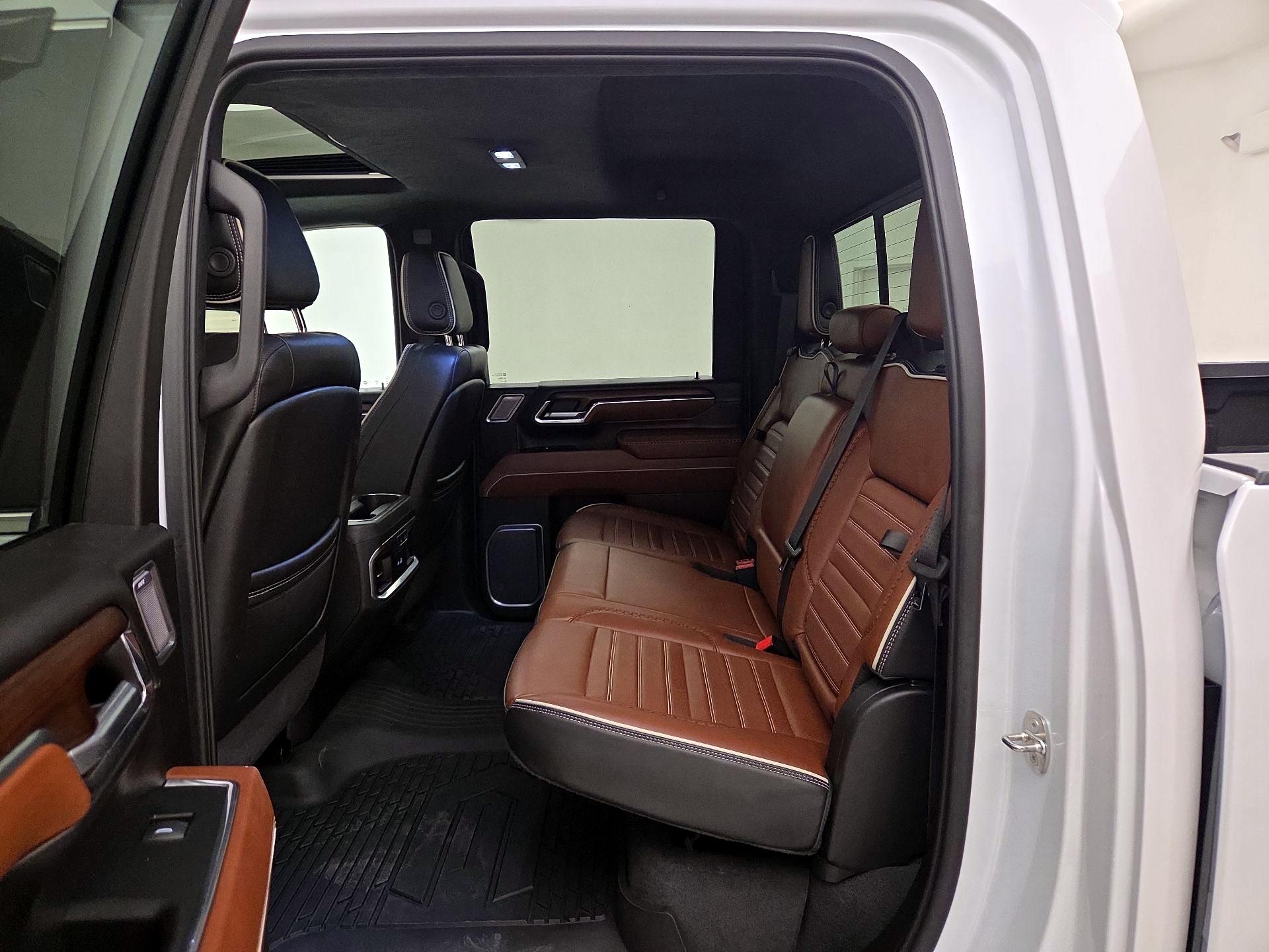 Thumbnail: 2024 GMC Sierra 3500 - 20