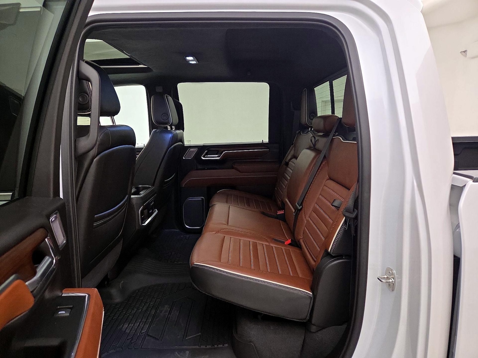 2024 GMC Sierra 3500HD Denali Ultimate - Photo 21