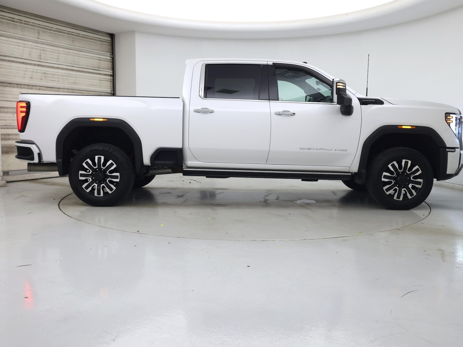 2024 GMC Sierra 3500HD Denali Ultimate - Photo 8