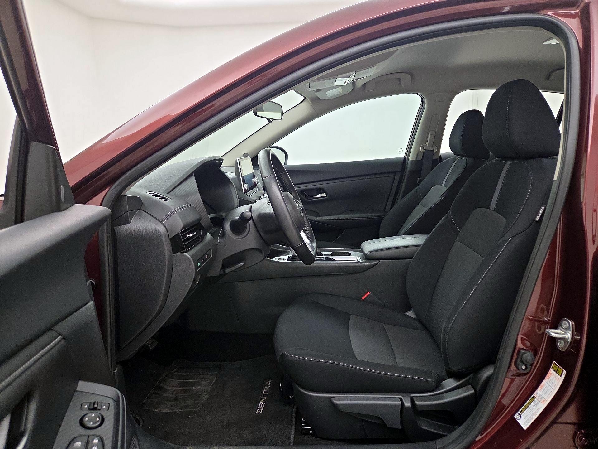 Thumbnail: 2023 Nissan Sentra - 11