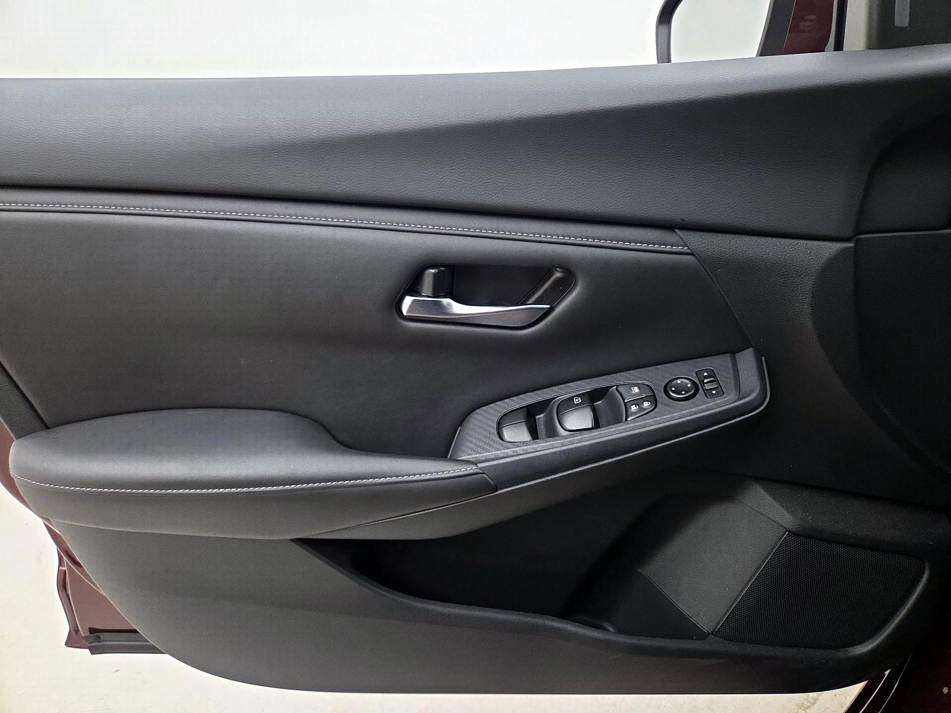 Thumbnail: 2023 Nissan Sentra - 12