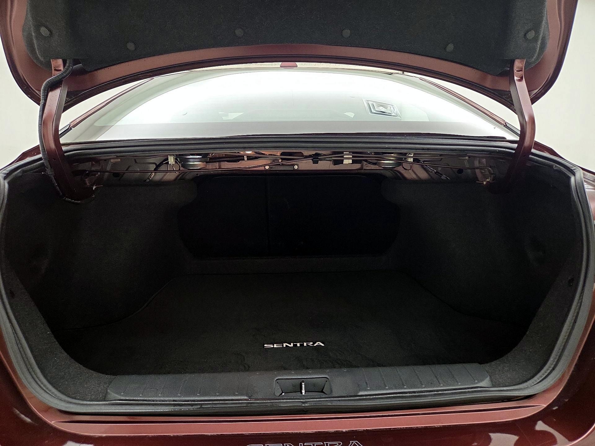 Thumbnail: 2023 Nissan Sentra - 20