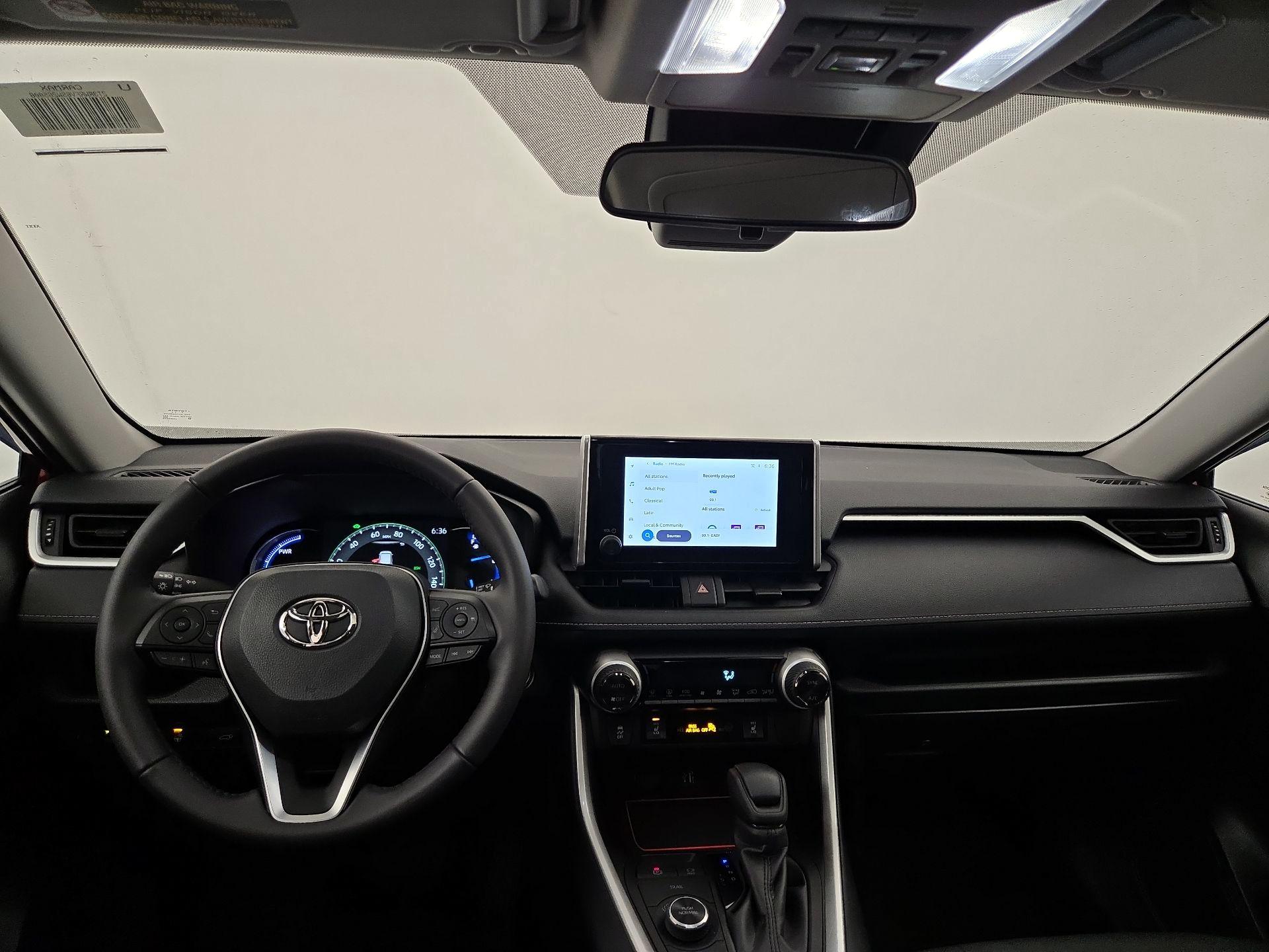 Thumbnail: 2025 Toyota RAV4 - 9