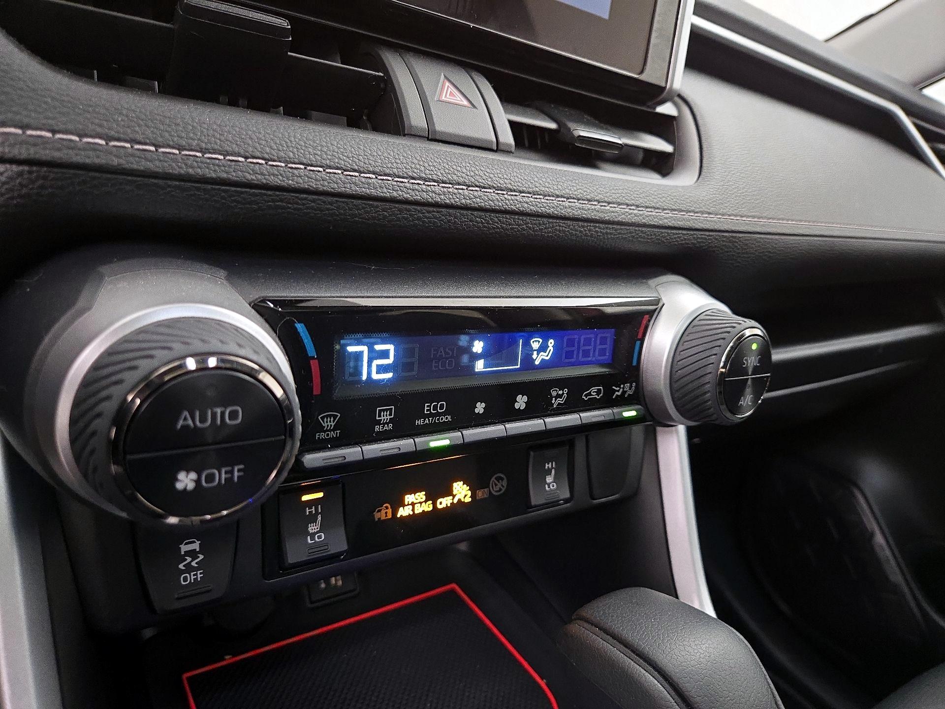 Thumbnail: 2025 Toyota RAV4 - 16