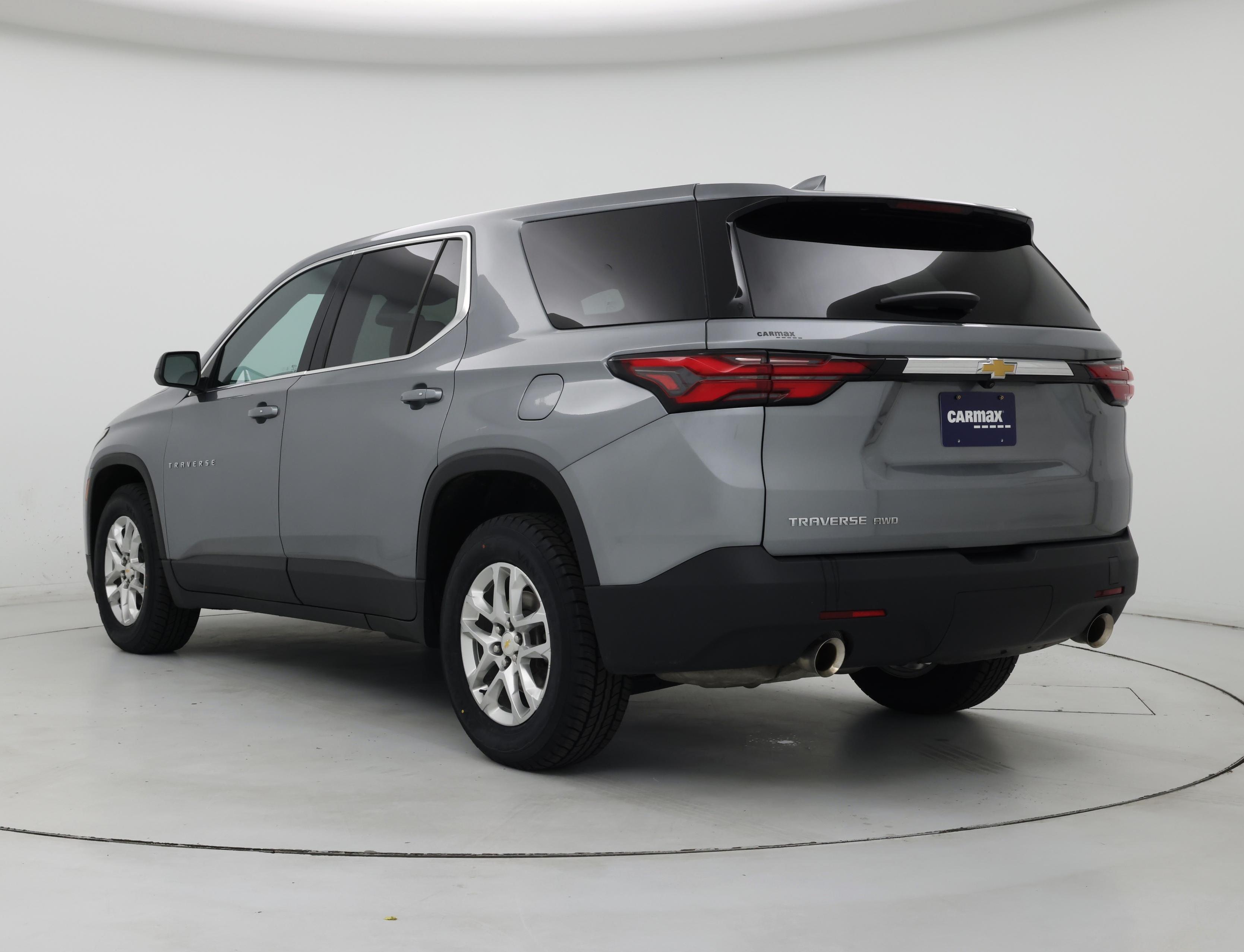 Thumbnail: 2023 Chevrolet Traverse - 2