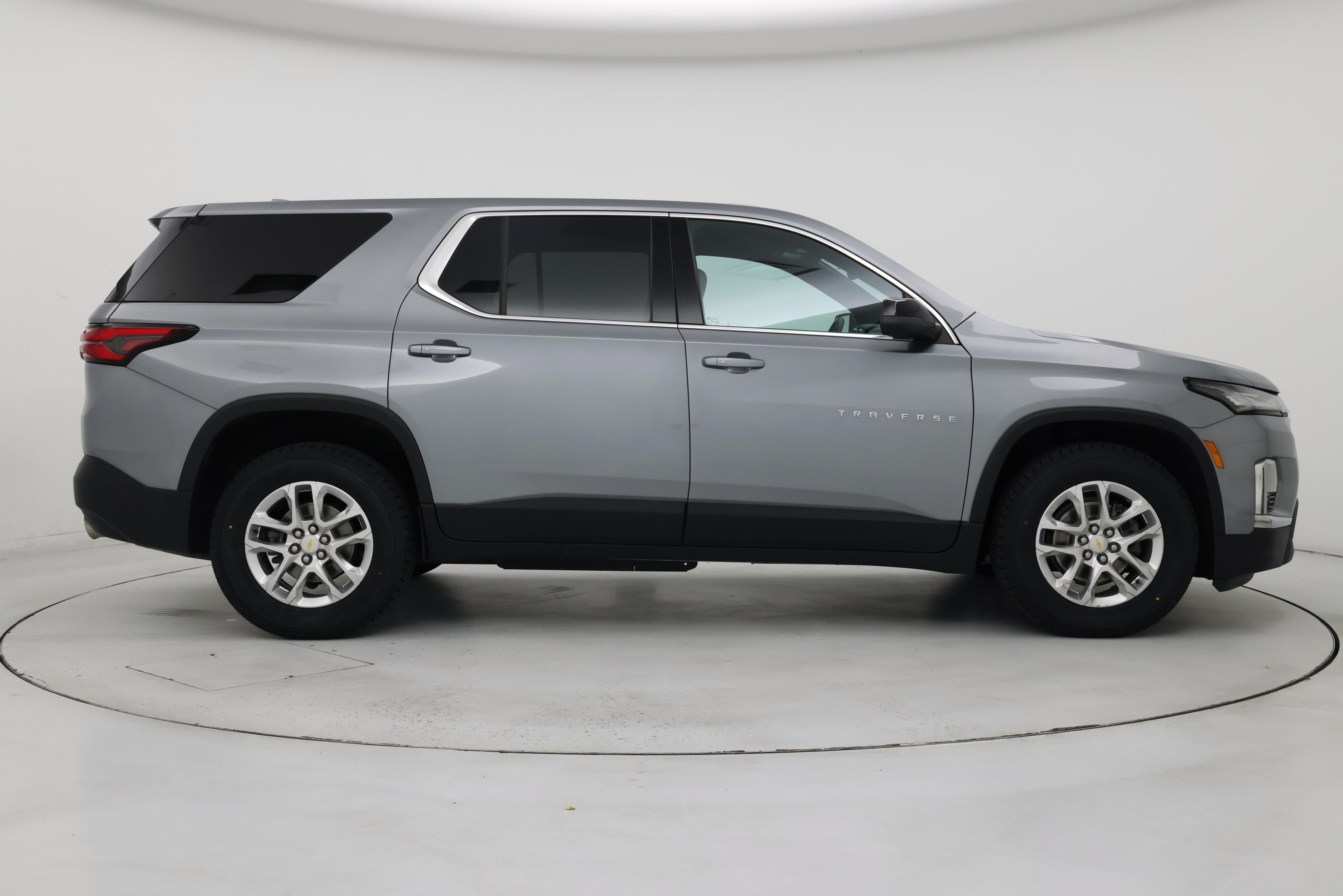 Thumbnail: 2023 Chevrolet Traverse - 7