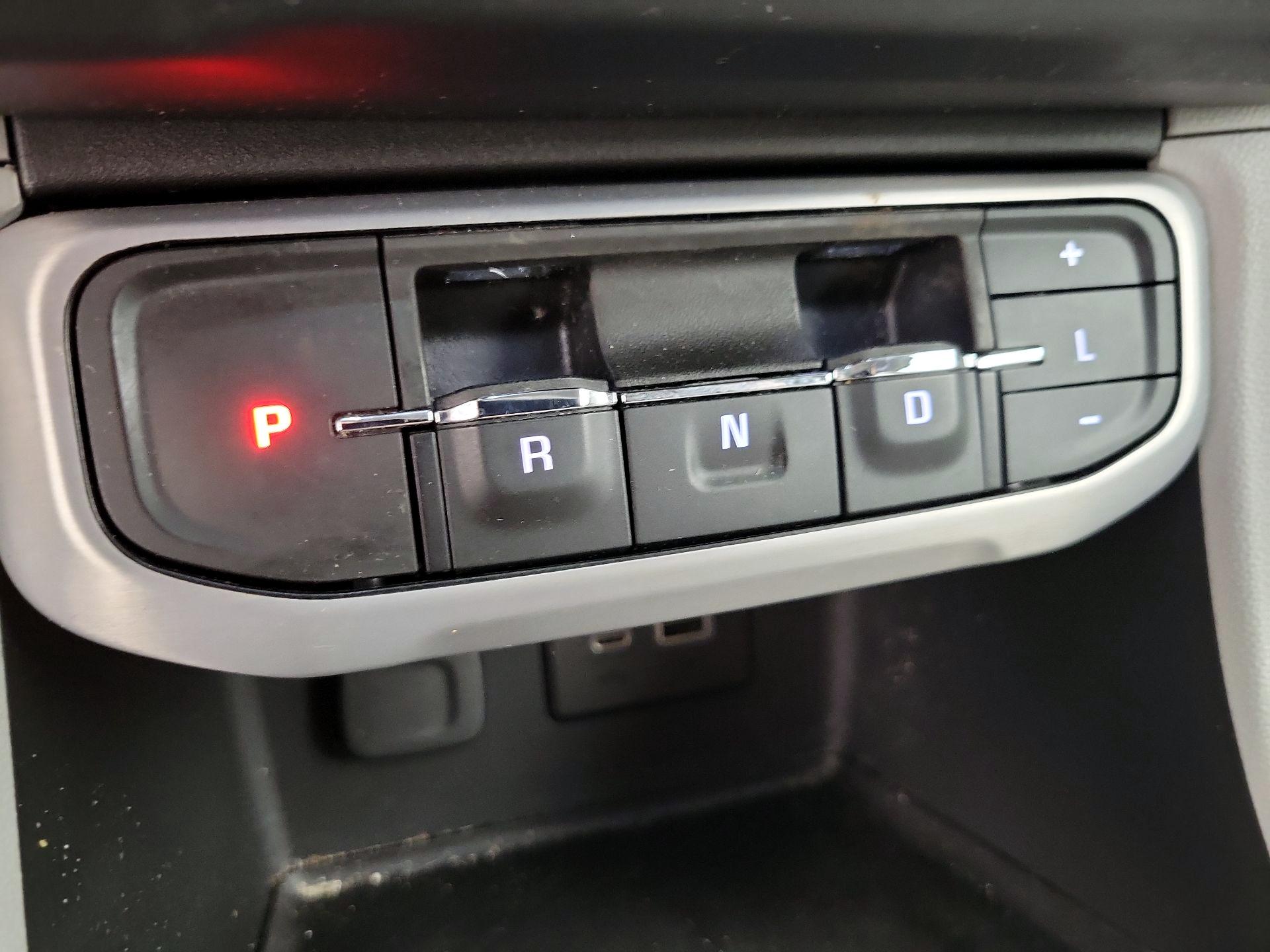 Thumbnail: 2022 GMC Acadia - 17