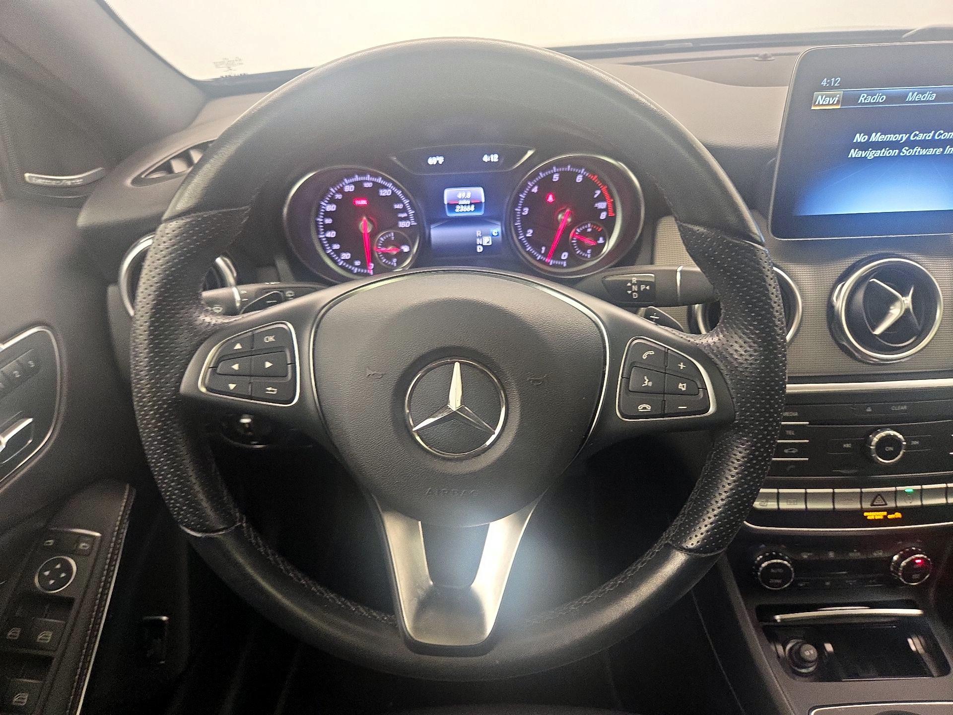 Thumbnail: 2020 Mercedes-Benz GLA - 10