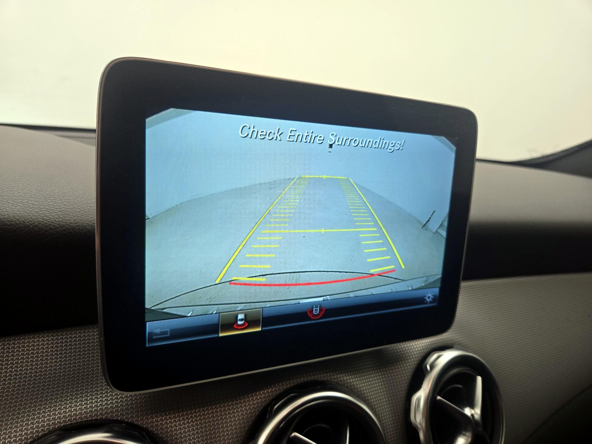 Thumbnail: 2020 Mercedes-Benz GLA - 15