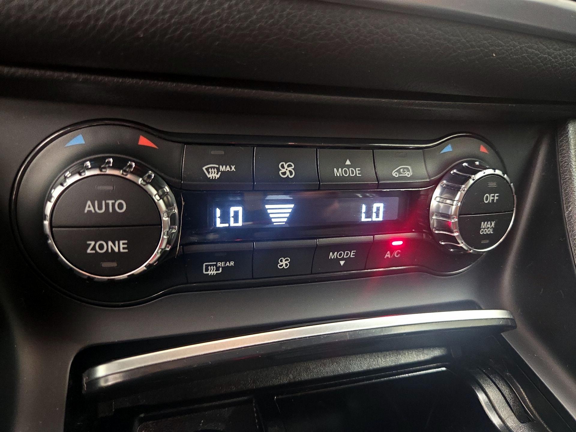 Thumbnail: 2020 Mercedes-Benz GLA - 17