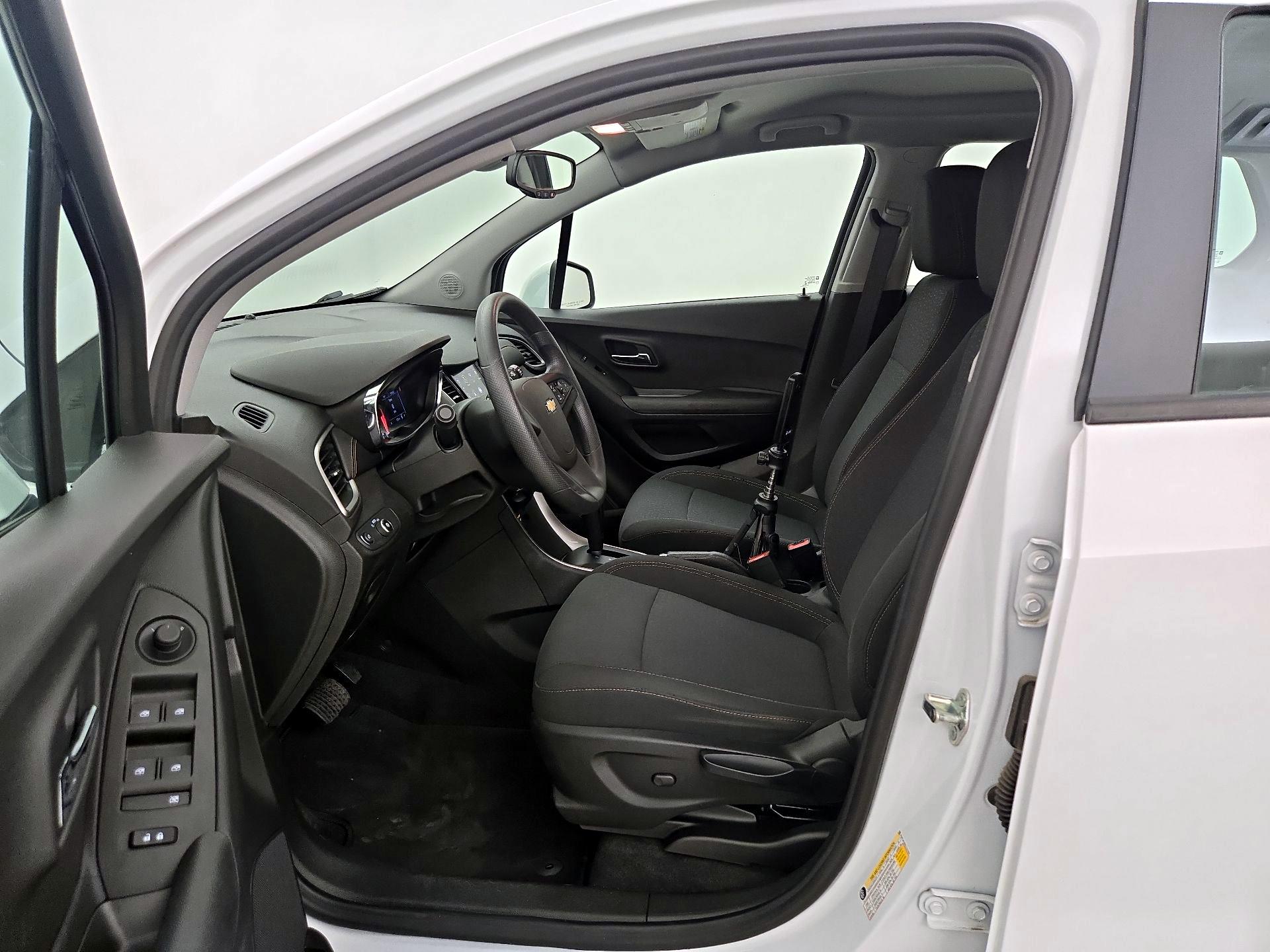 Thumbnail: 2020 Chevrolet Trax - 11