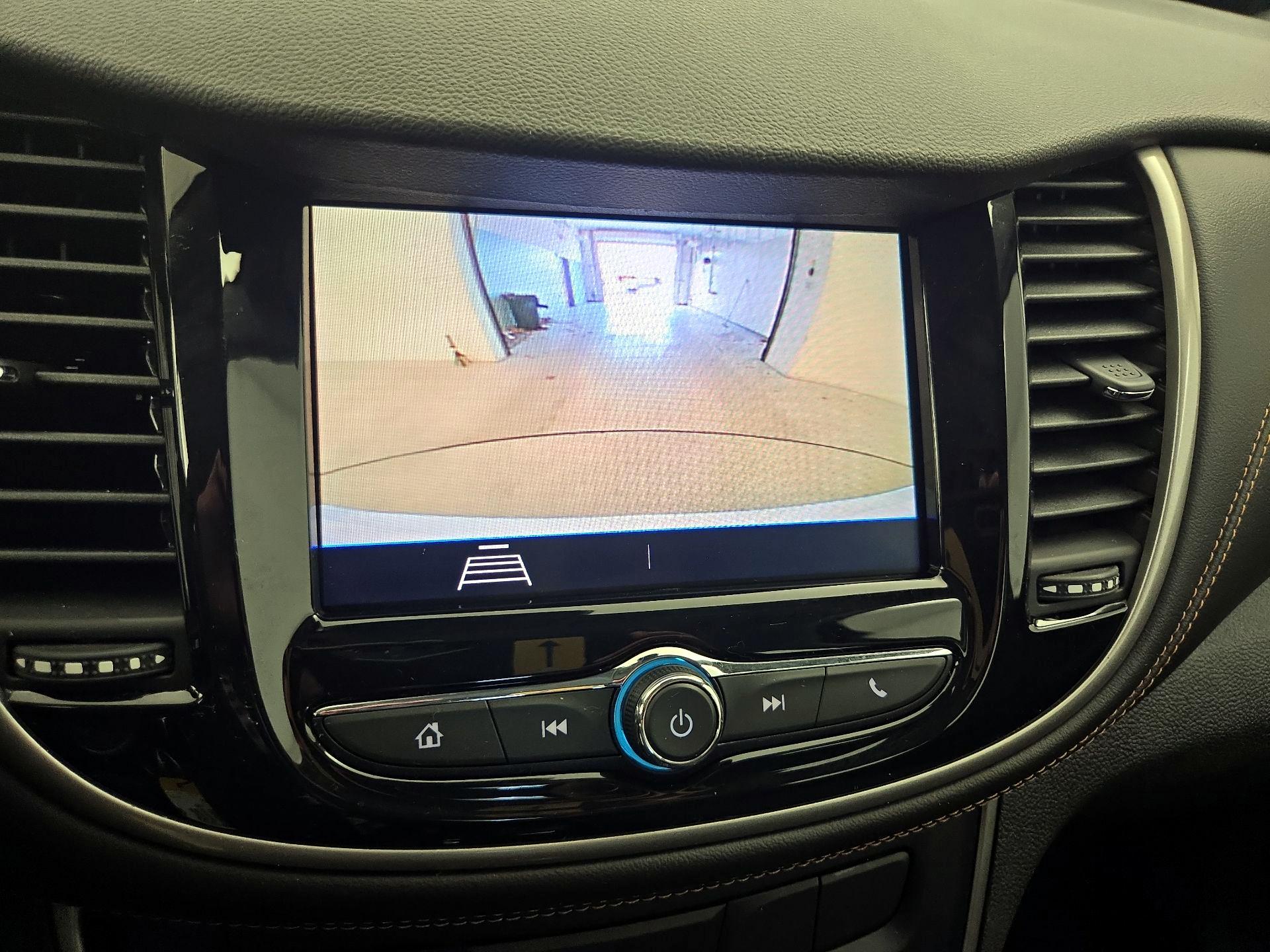 Thumbnail: 2020 Chevrolet Trax - 14