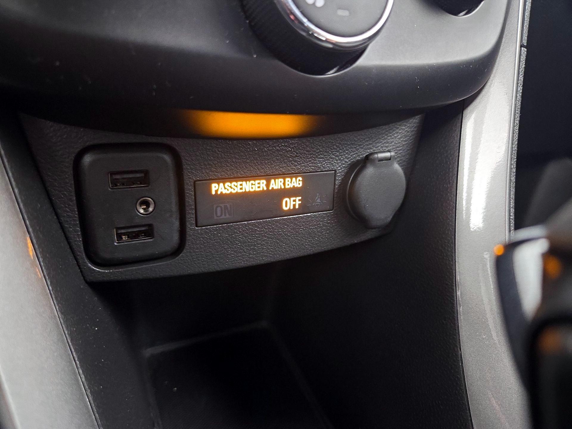 Thumbnail: 2020 Chevrolet Trax - 18