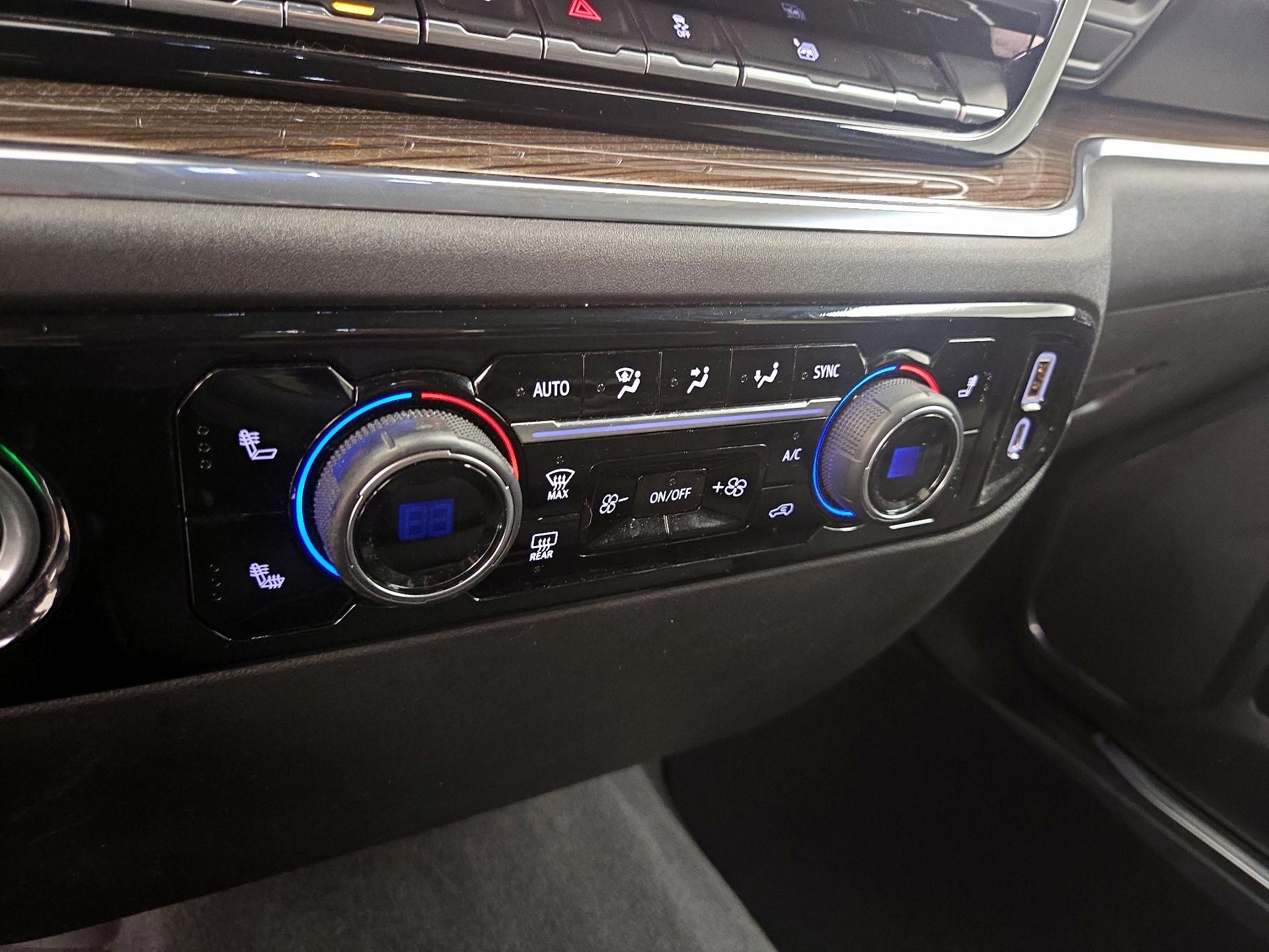 Thumbnail: 2023 Chevrolet Silverado 1500 - 16