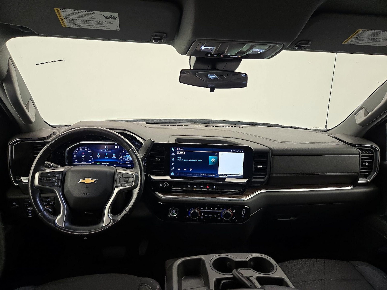 2022 Chevrolet Silverado 1500 LT - Photo 10