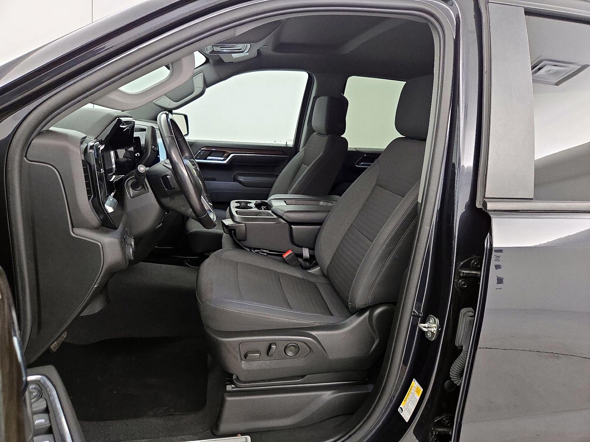 Thumbnail: 2022 Chevrolet Silverado 1500 - 11