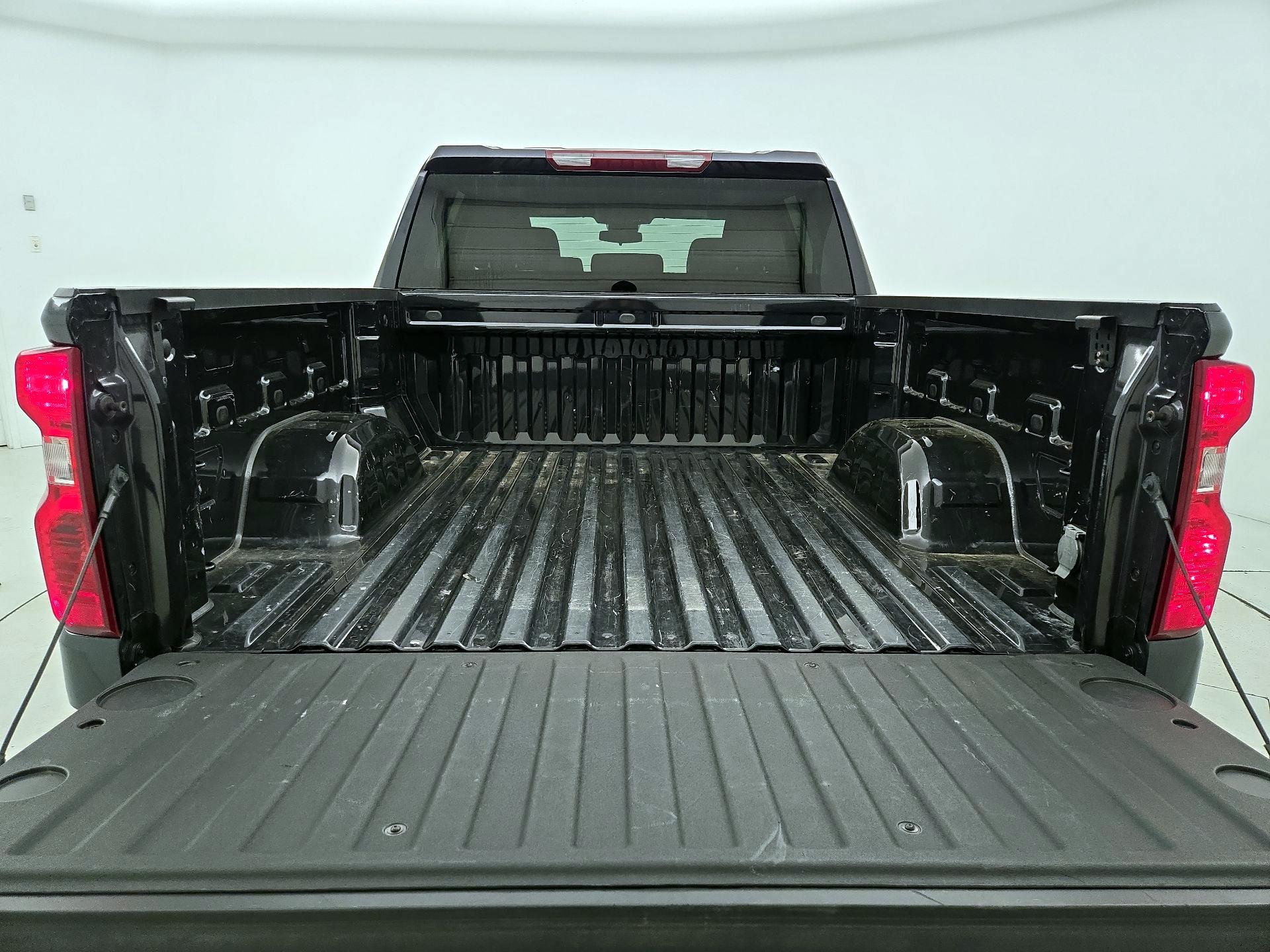 Thumbnail: 2022 Chevrolet Silverado 1500 - 20
