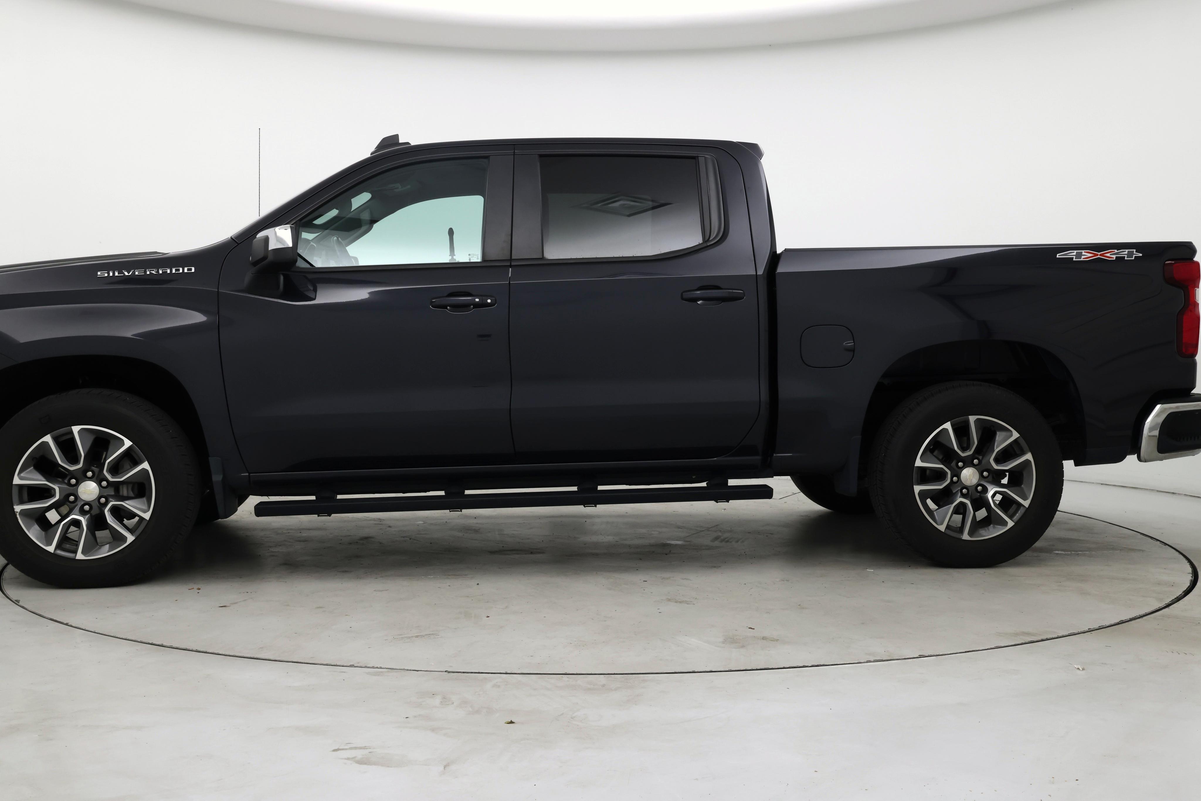Thumbnail: 2022 Chevrolet Silverado 1500 - 3