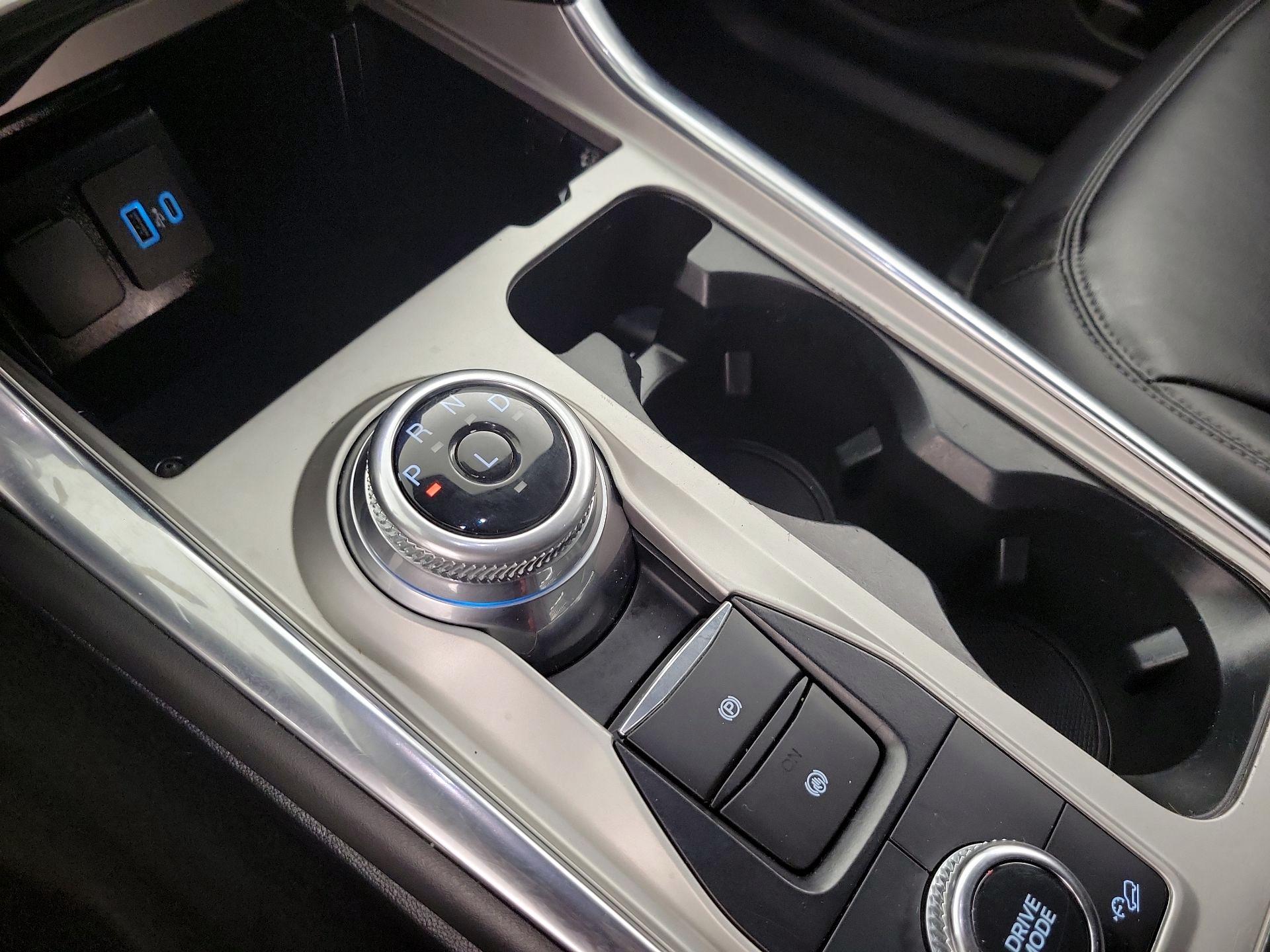 Thumbnail: 2022 Ford Explorer - 18