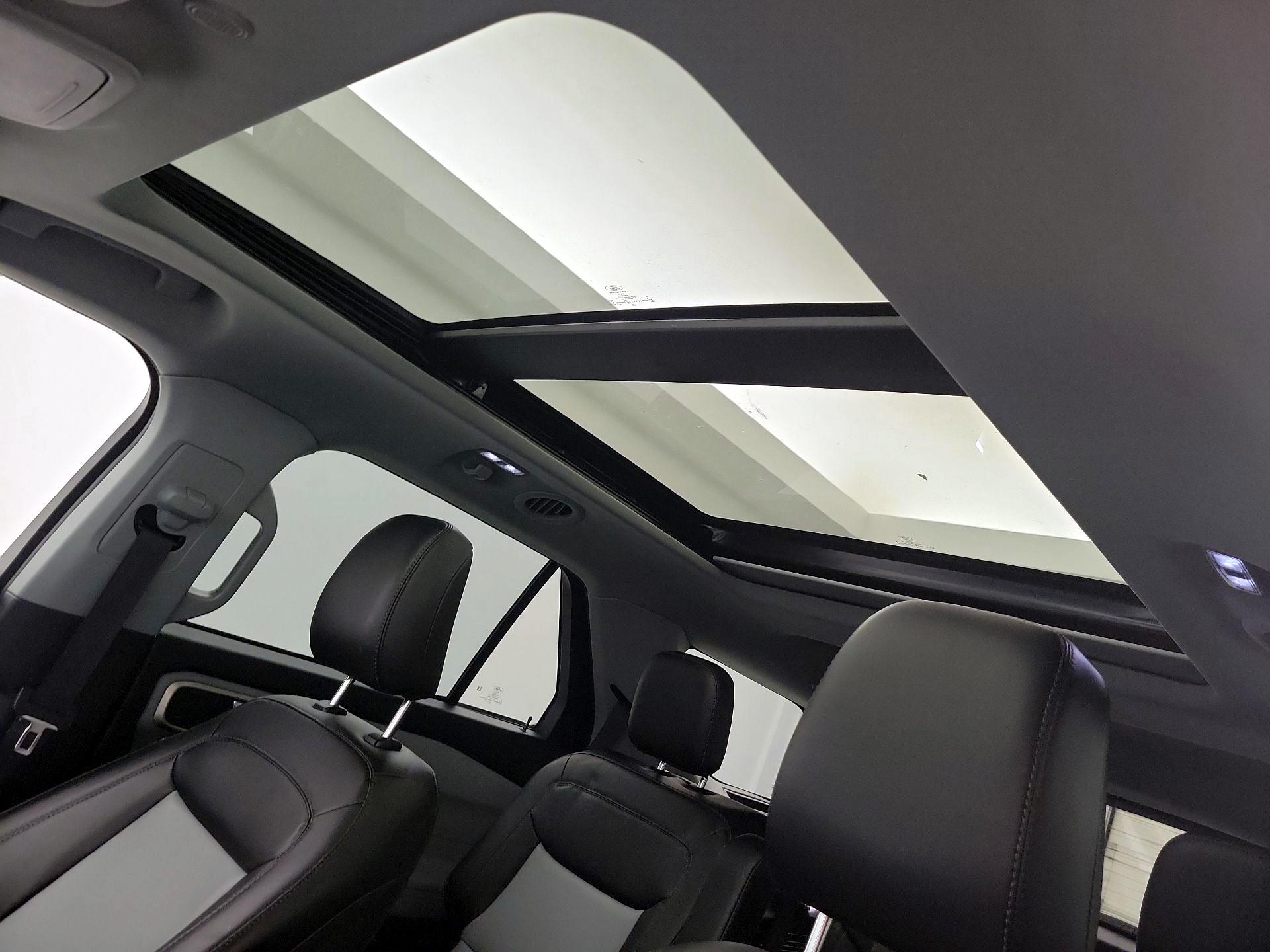 Thumbnail: 2022 Ford Explorer - 20