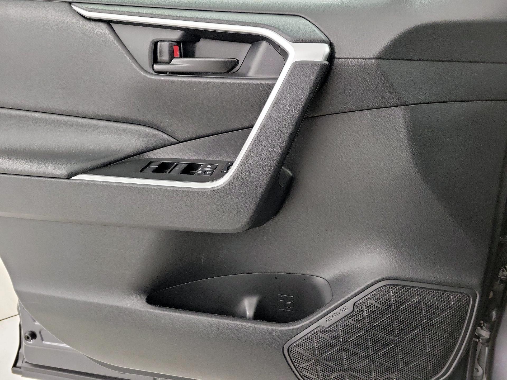 Thumbnail: 2024 Toyota RAV4 - 12