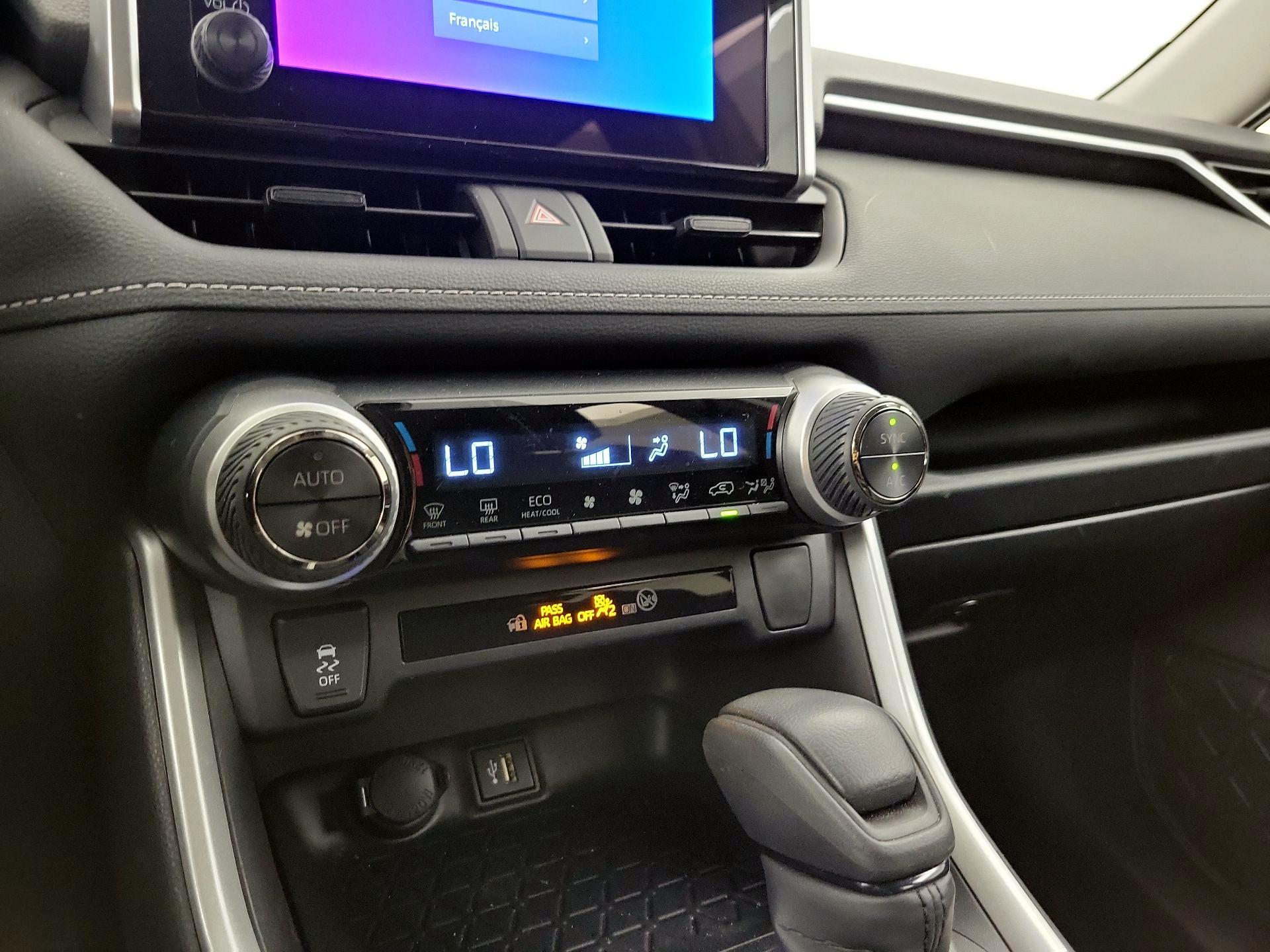 Thumbnail: 2024 Toyota RAV4 - 16