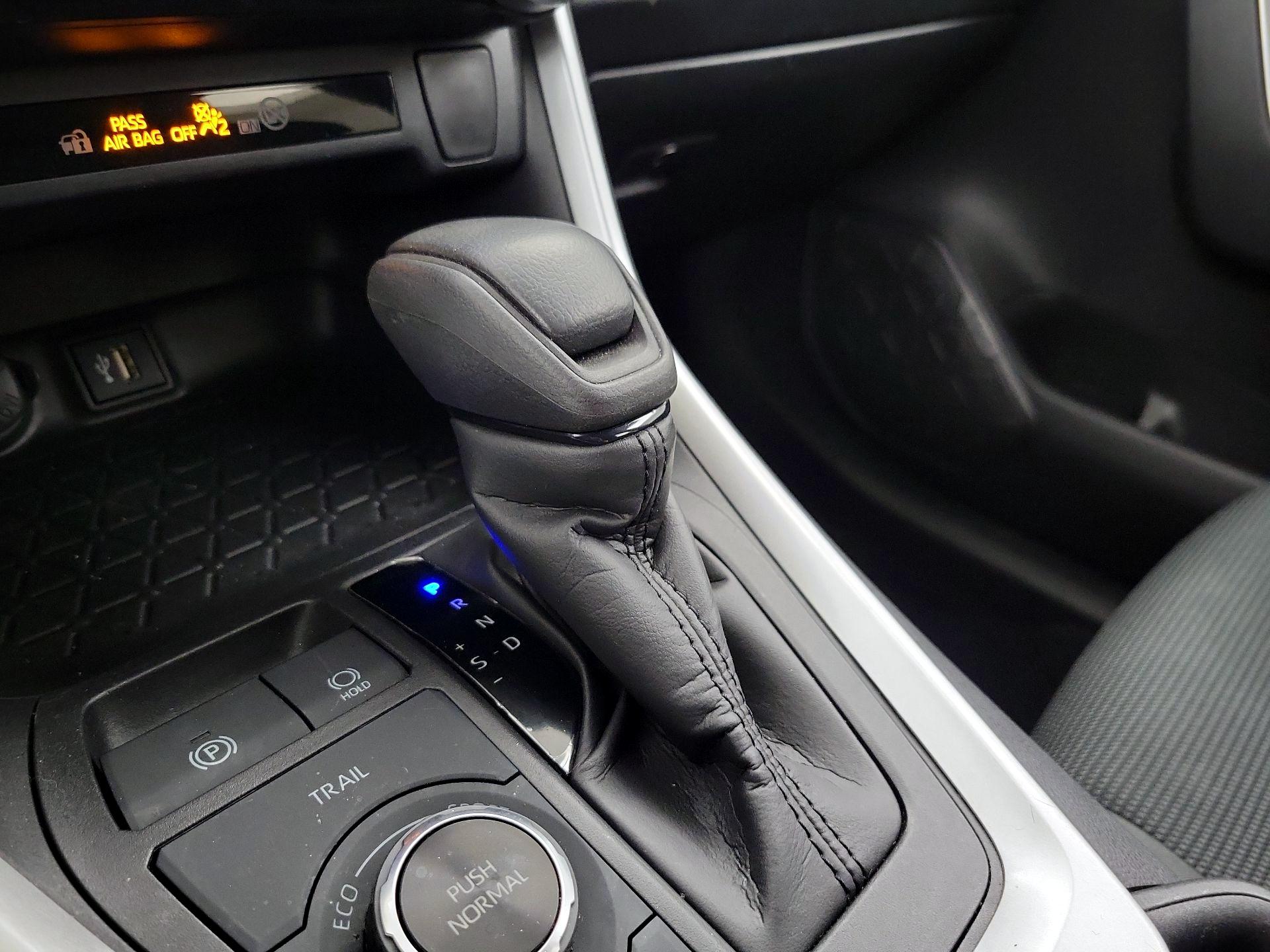 Thumbnail: 2024 Toyota RAV4 - 17