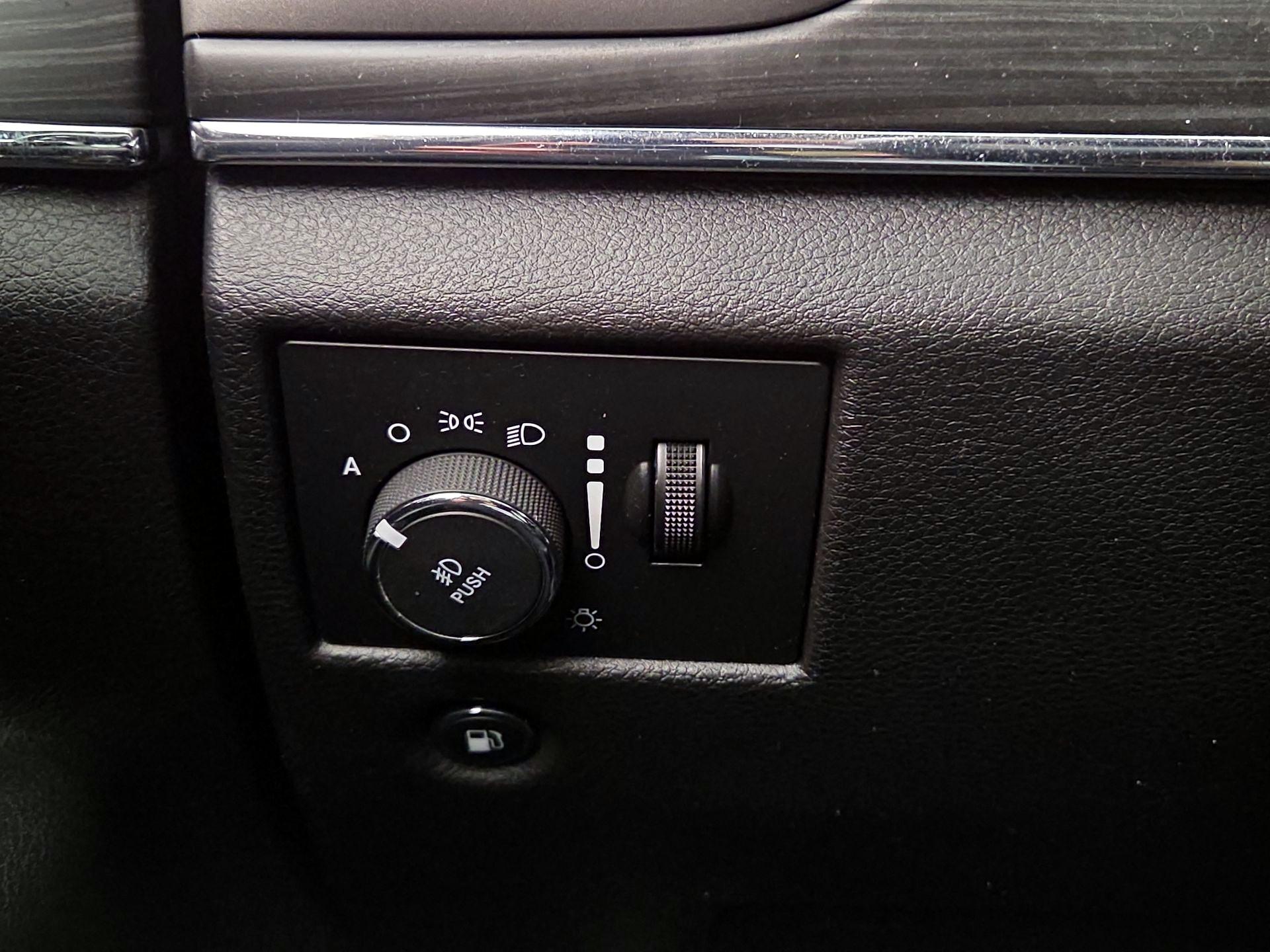 Thumbnail: 2019 Jeep Grand Cherokee - 13