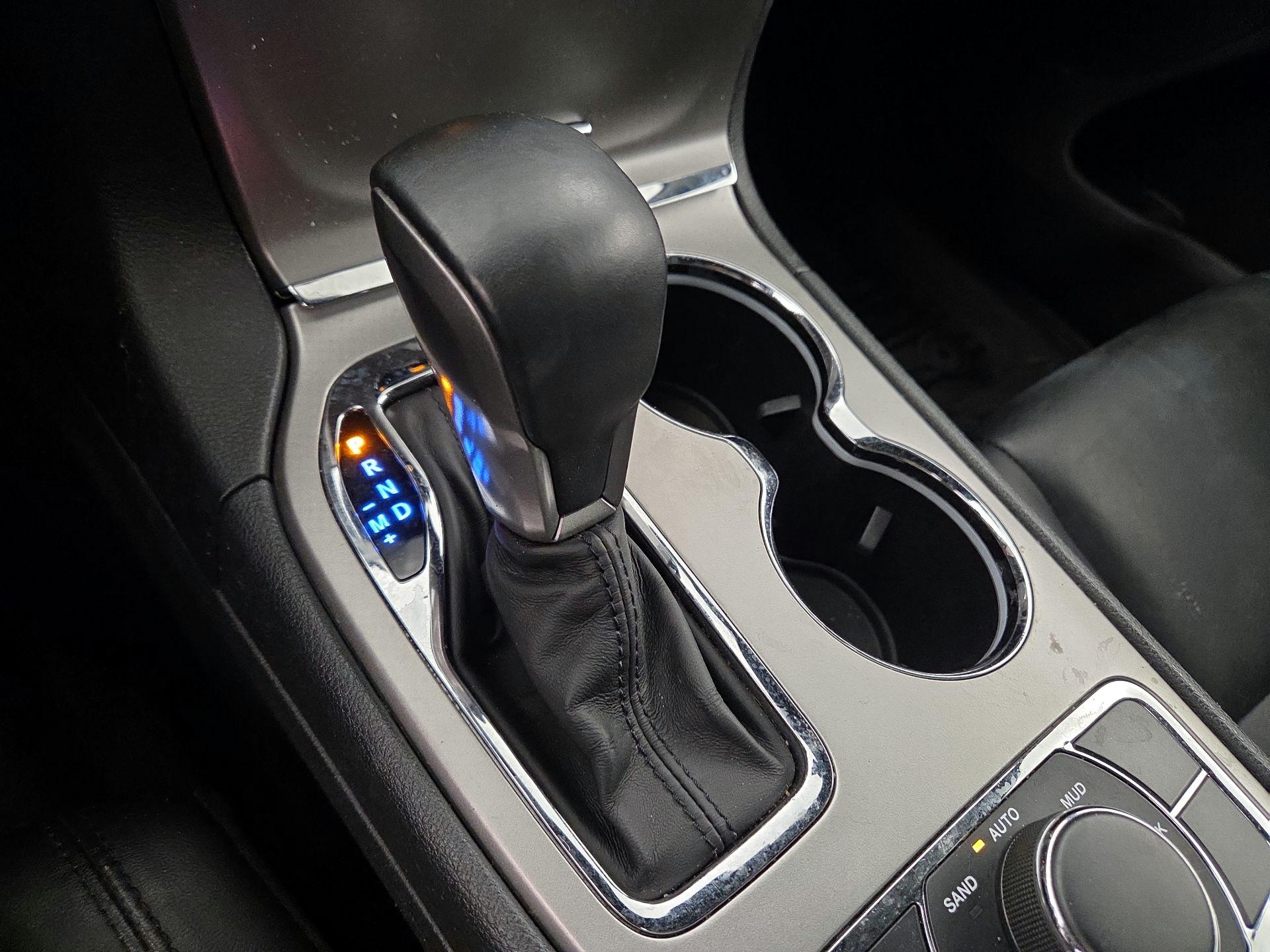 Thumbnail: 2019 Jeep Grand Cherokee - 18